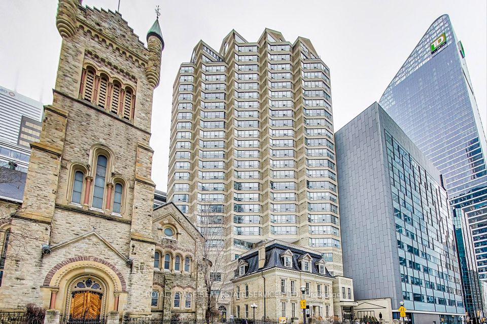 71 Simcoe