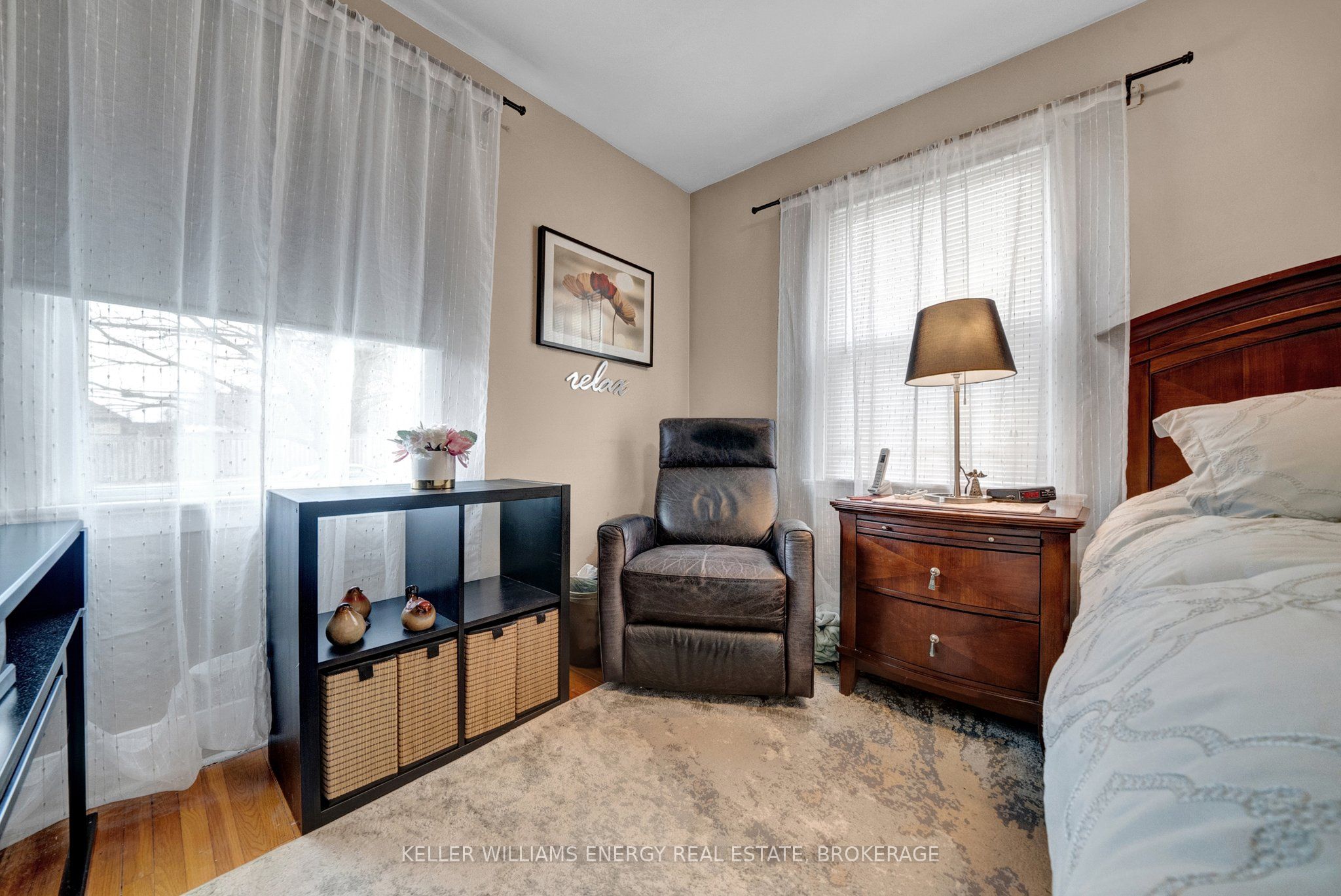 86 Rossland Road, Oshawa, ON L1G 2W3