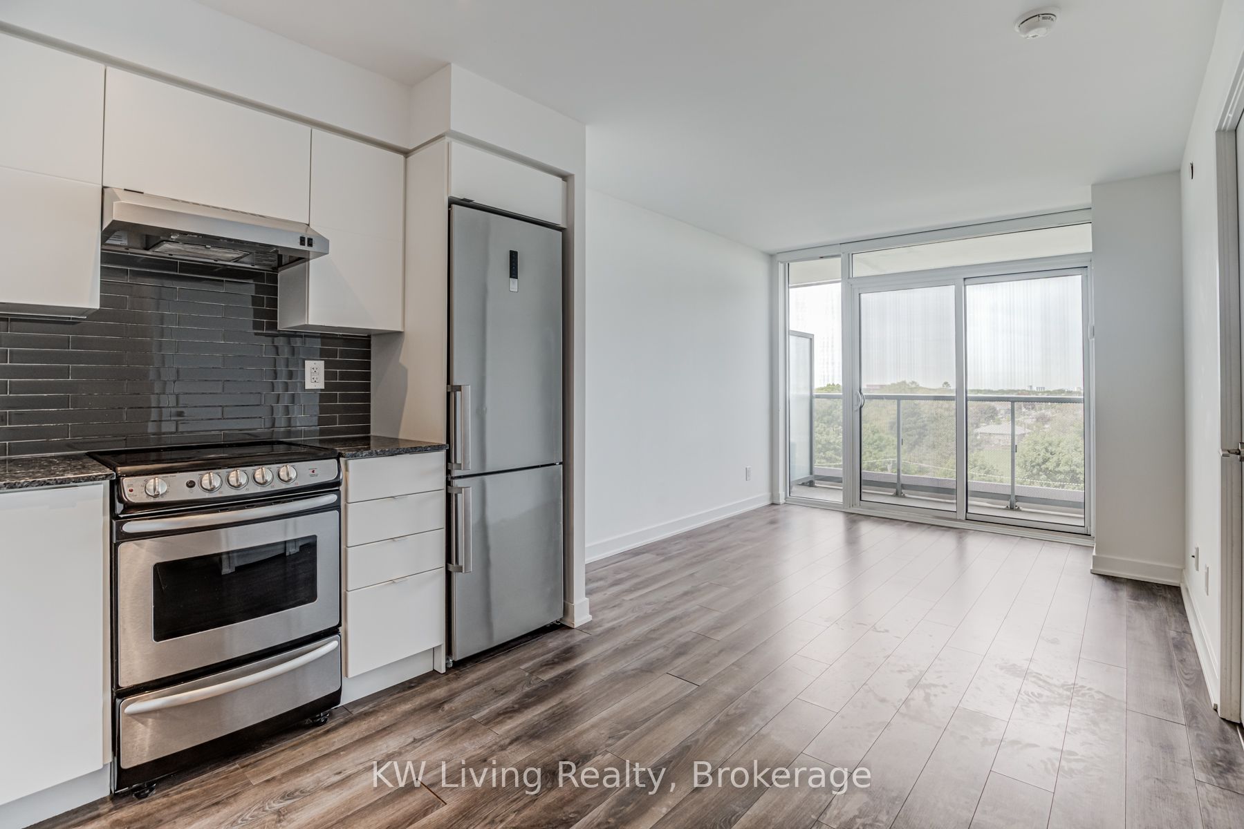 160 Flemington Road, #815