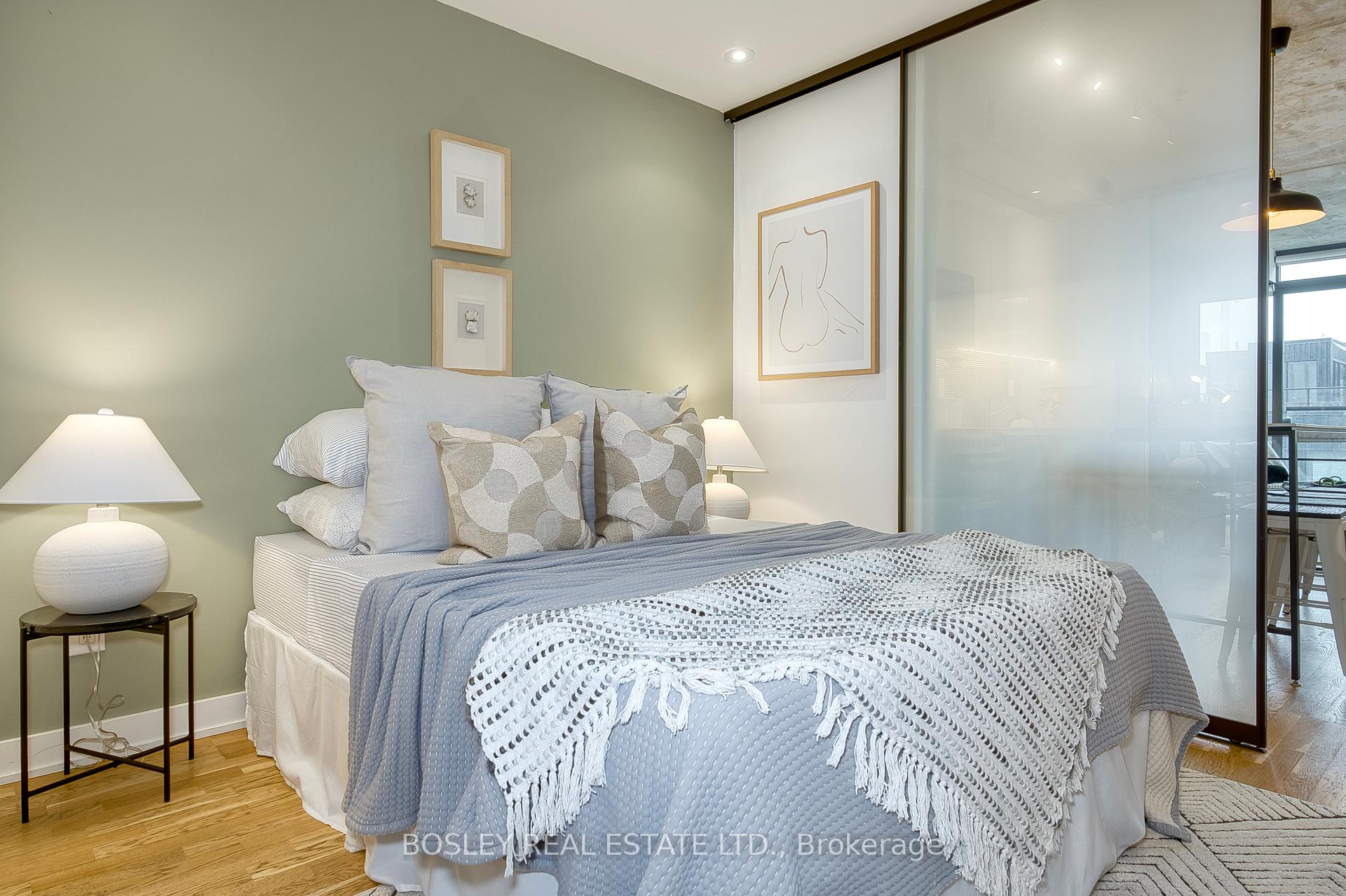 1 Bedroom Condo at 8 Dovercourt, Toronto For sale