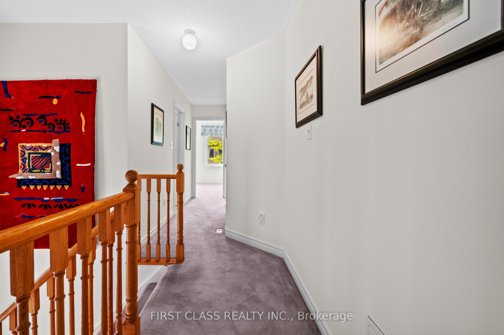 4 Bedrooms Condo at 10A Leaside Park, Toronto For sale