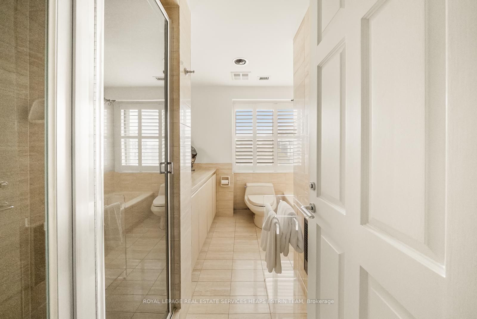 2 Lynwood Avenue, #PH1