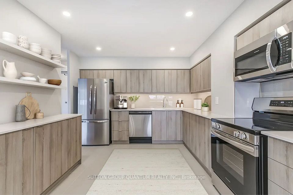 #PH1 - 17 Farmstead Road, Toronto, ON M2L 2G1