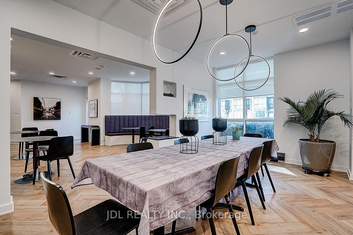 1 Bedroom Condo at 600 Queens, Toronto For sale