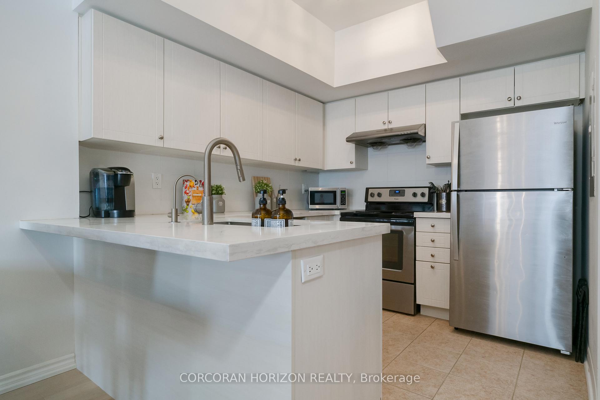 3 Bedrooms Condo at 11 Eaton Park, Toronto For sale