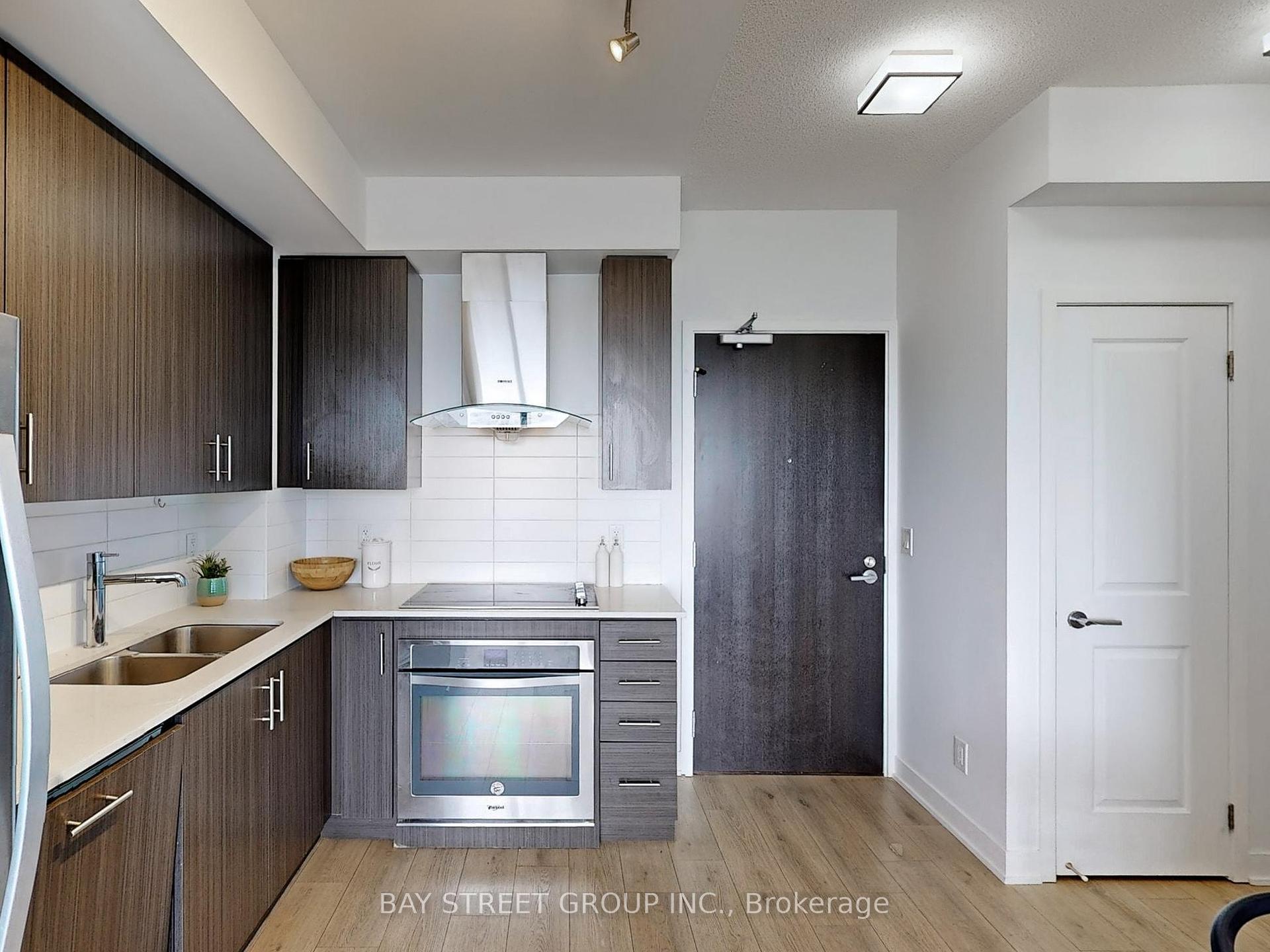 2 Bedrooms Condo at 195 Bonis,  Toronto For sale