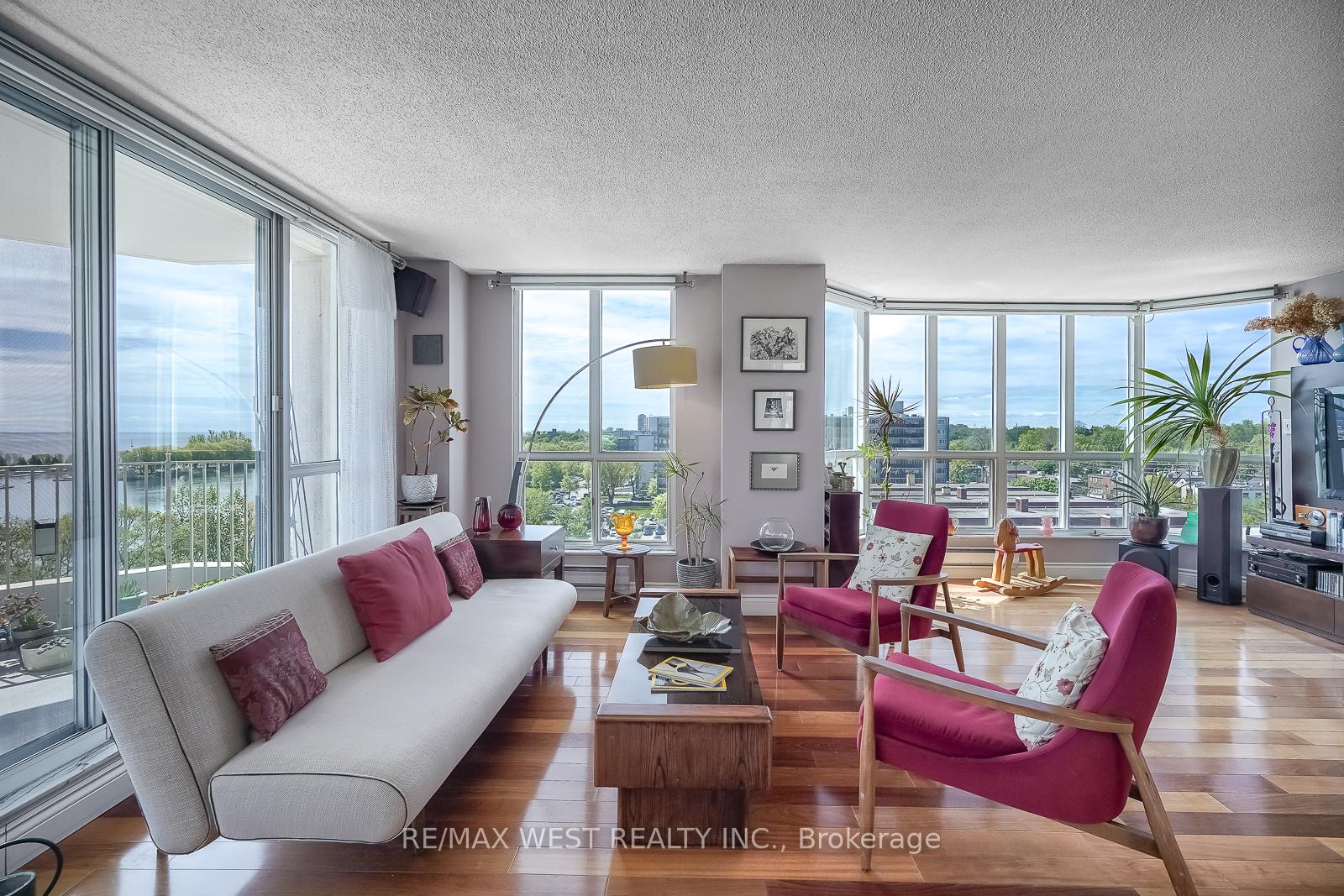 3 Bedrooms Condo at 2285 Lake Shore, Toronto For sale