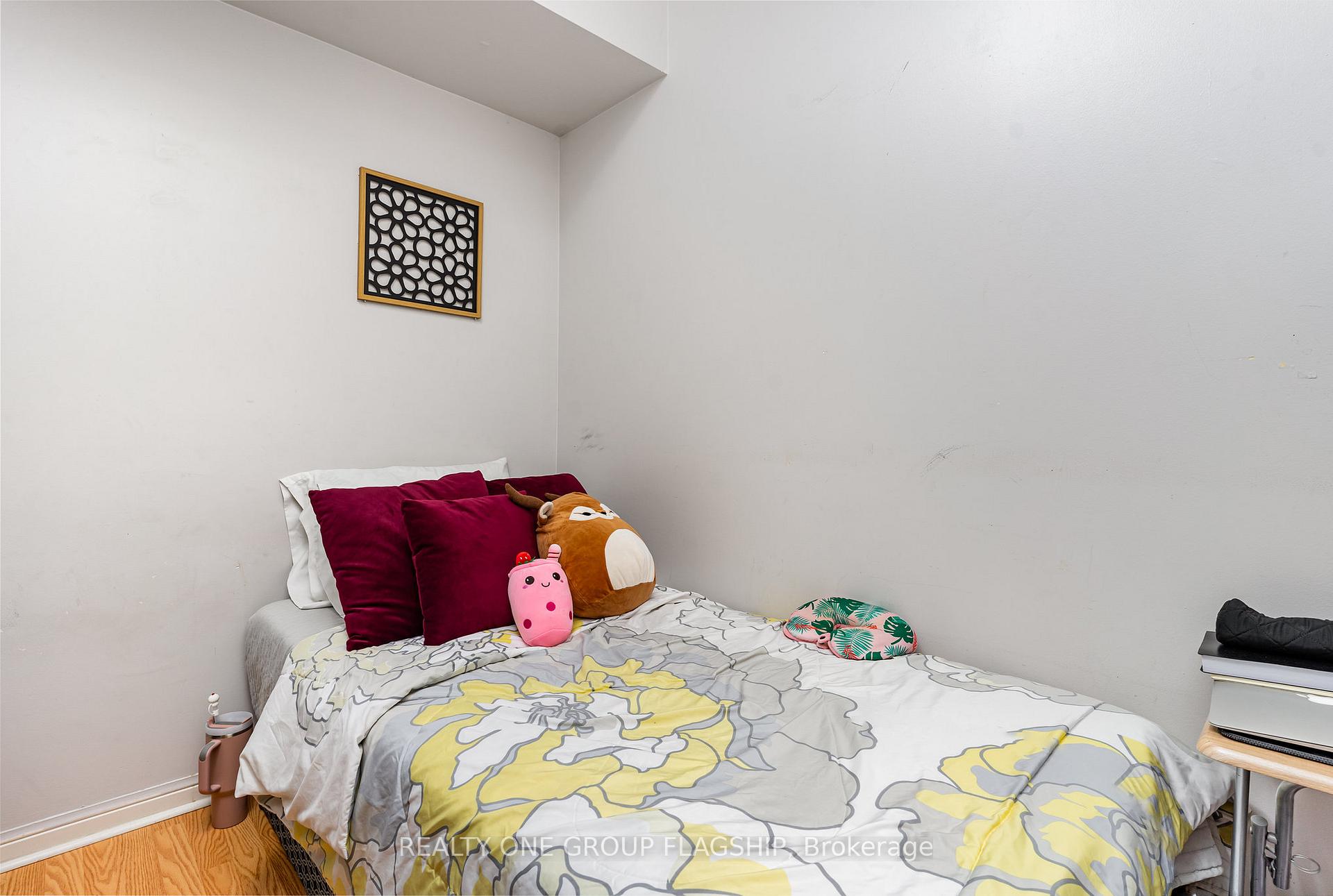 3 Bedrooms Condo at 3045 Finch, Toronto For sale