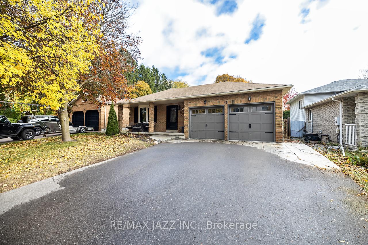 48 Foxhunt Trail, Clarington, ON L1E 1E9