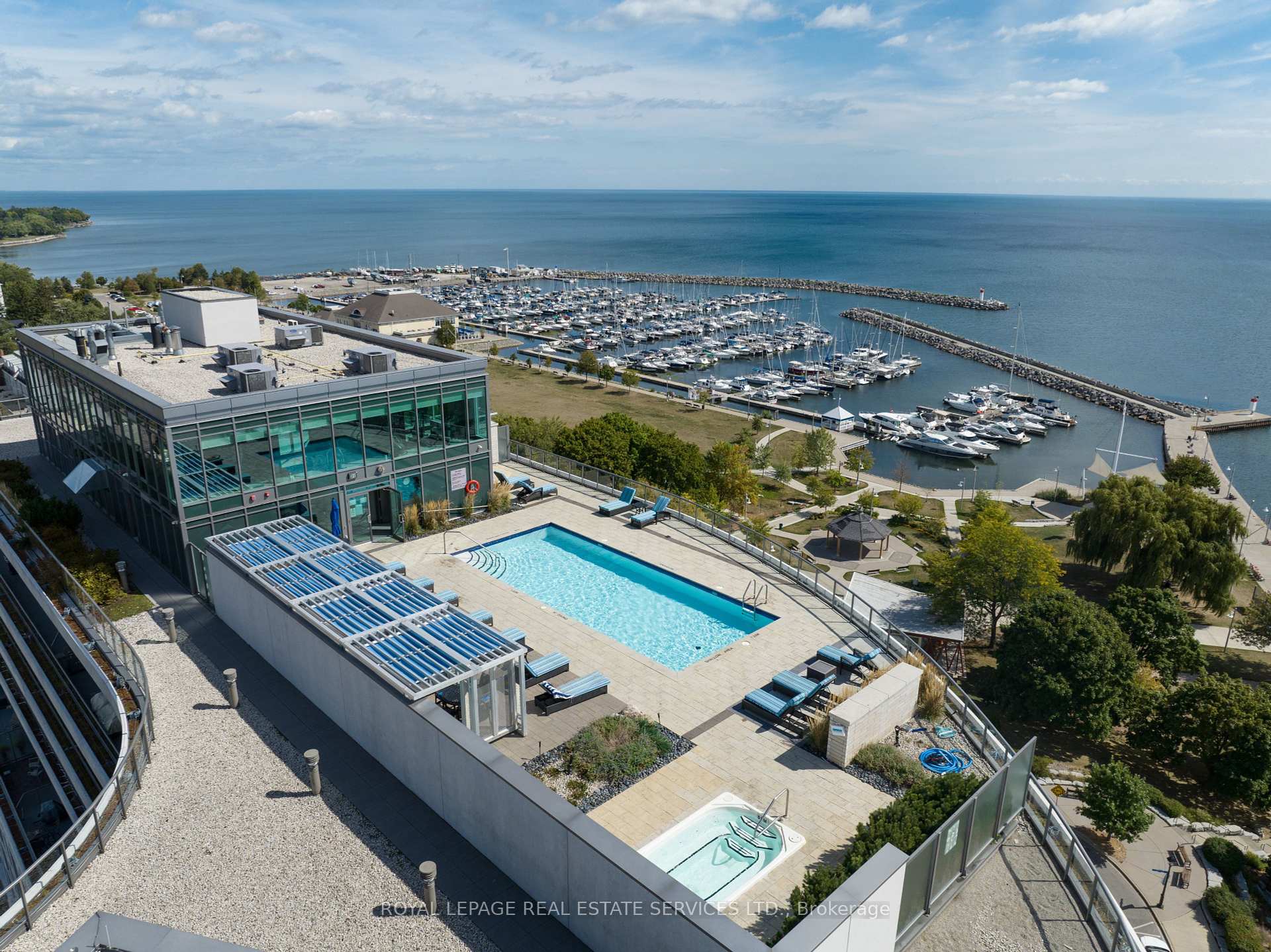 1 Bedroom Condo at 11 Bronte, Oakville For sale