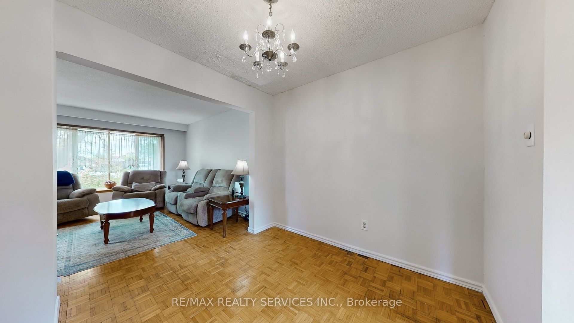 29 Gulliver Crescent