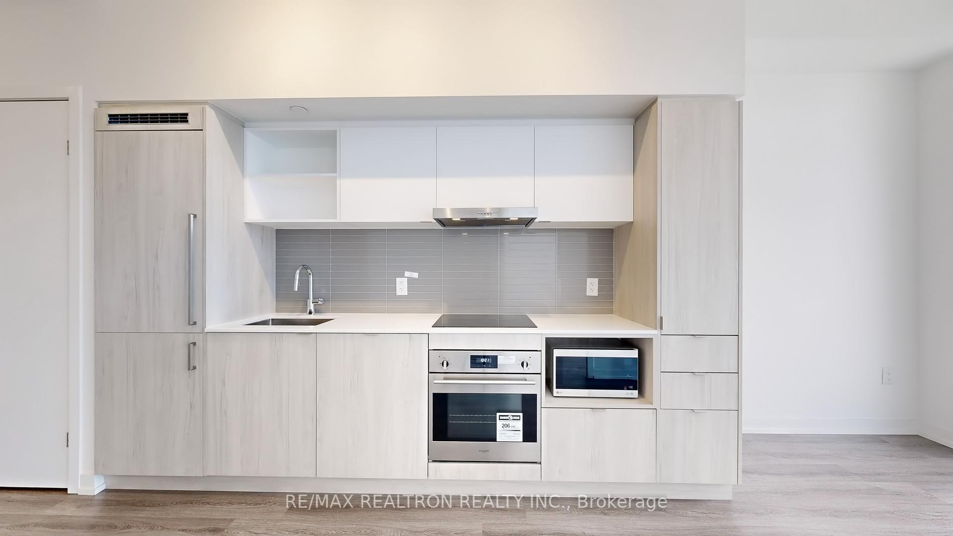 2 Bedrooms Condo at 138 Downes, Toronto For sale