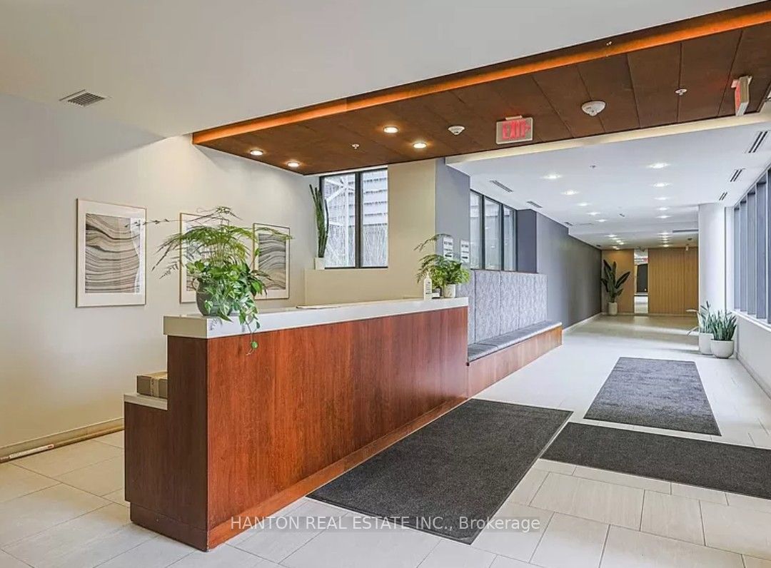 36 Howard Park Avenue, #506