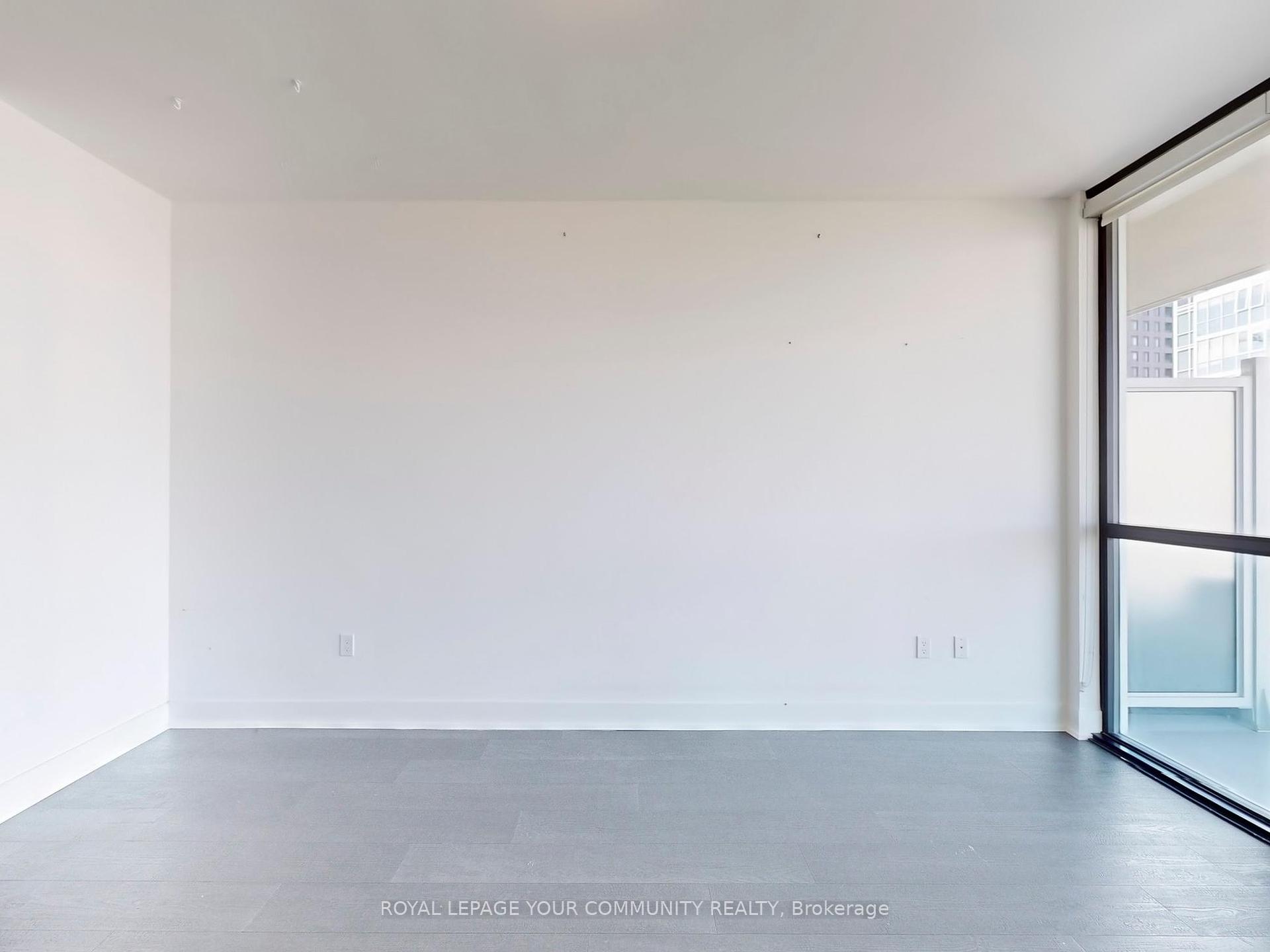 2 Bedrooms Condo at 2908 Highway 7, Vaughan For sale