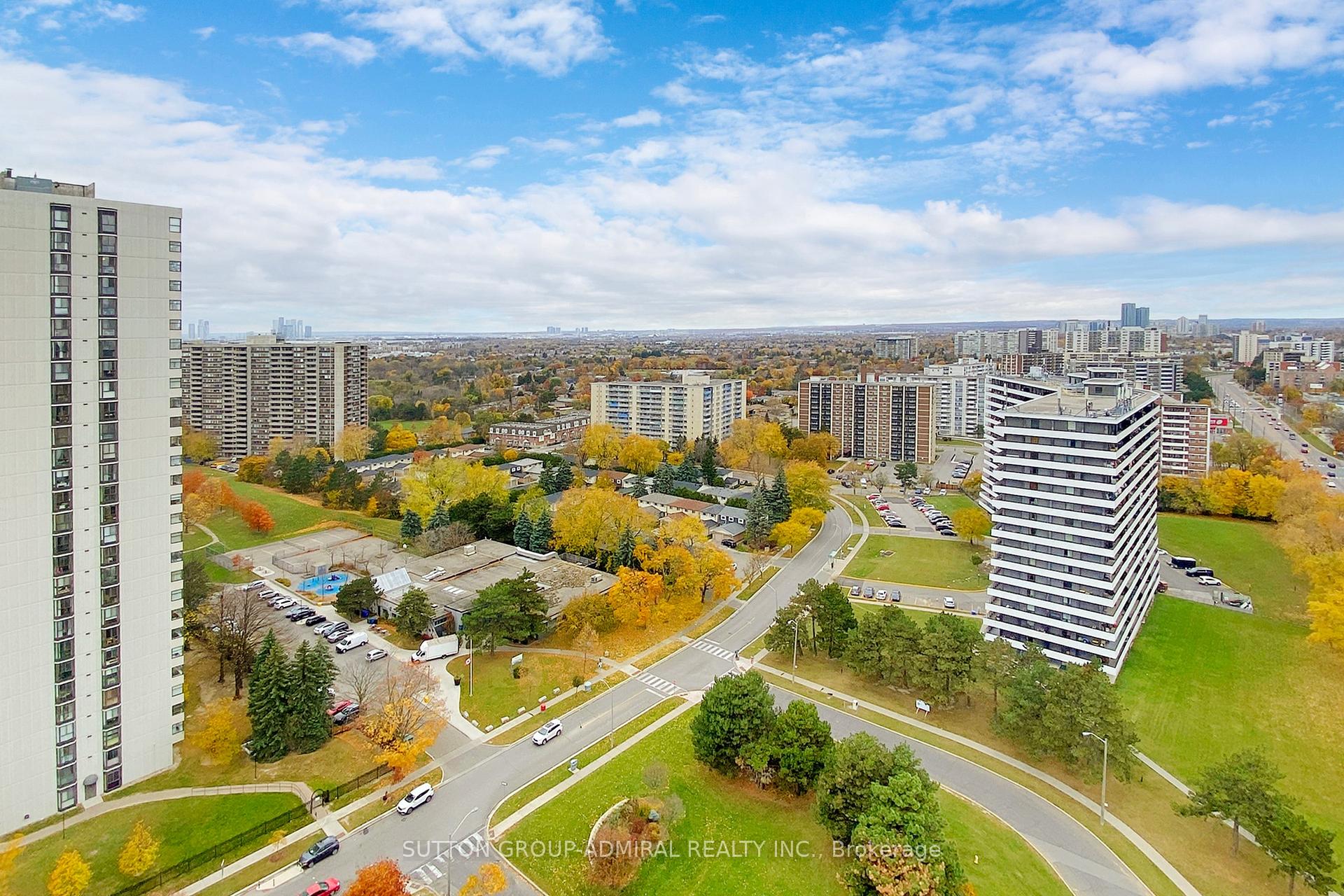 2 Bedrooms Condo at 135 Antibes, Toronto For sale