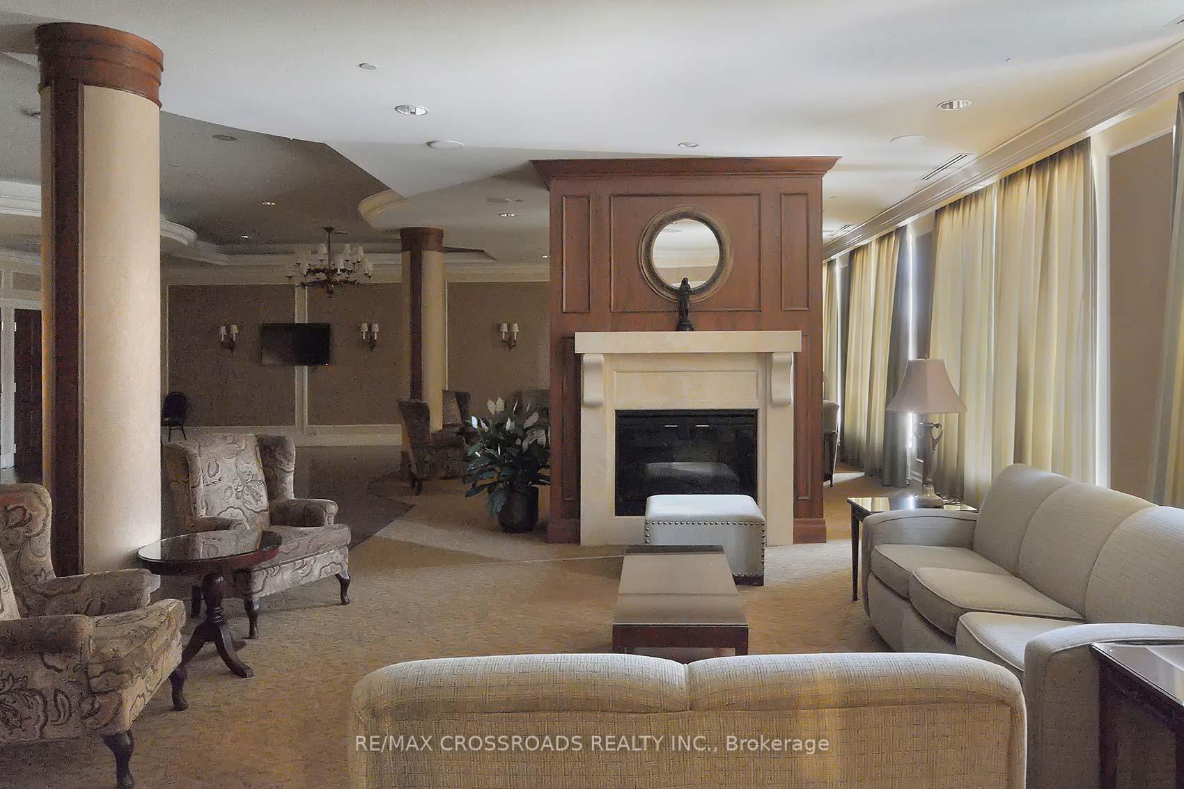 3 Bedrooms Condo at 5233 Dundas,  Toronto For sale