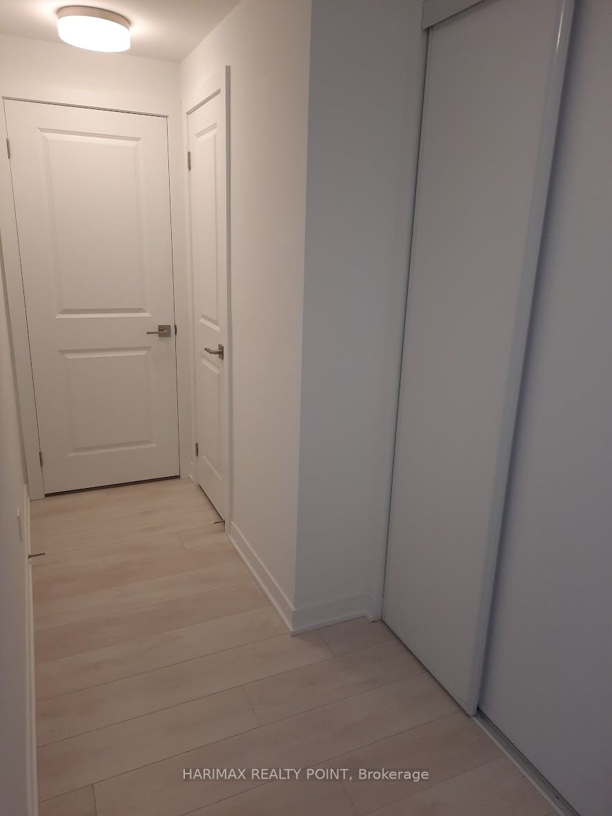 4015 Hickory Drive, #8
