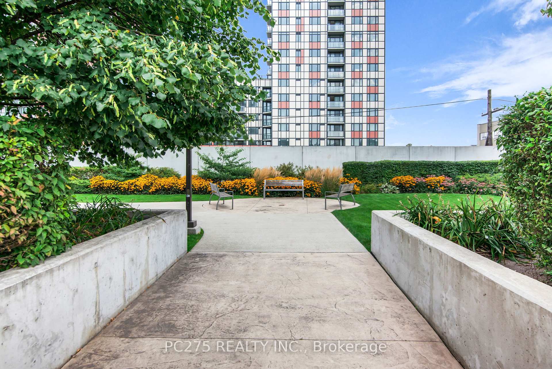 1 Bedroom Condo at 1410 Dupont, Toronto For sale