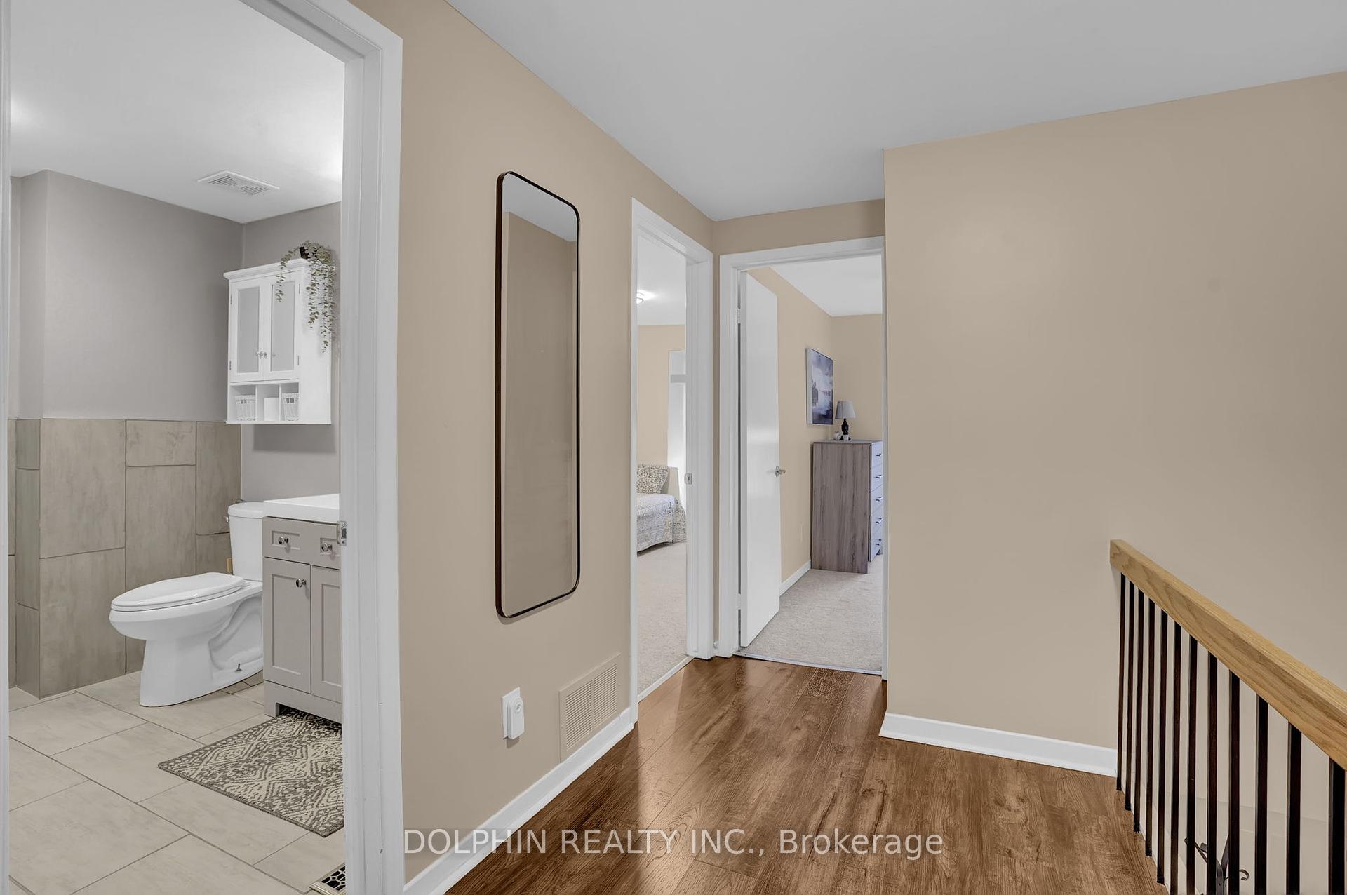 3 Bedrooms Condo at 3033 Glencrest, Burlington For sale