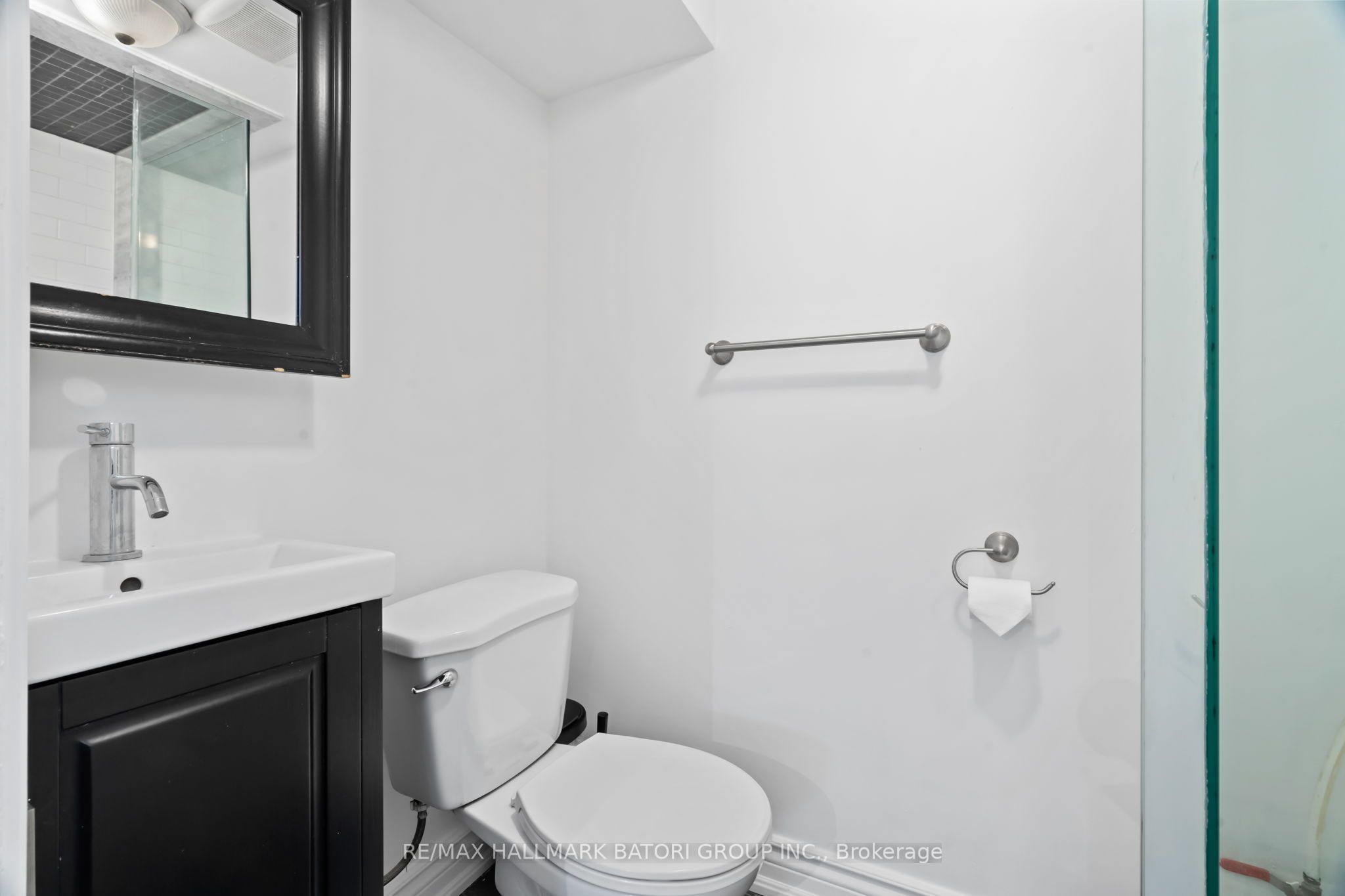 1119 Avenue Road, Toronto, ON M5N 2E5