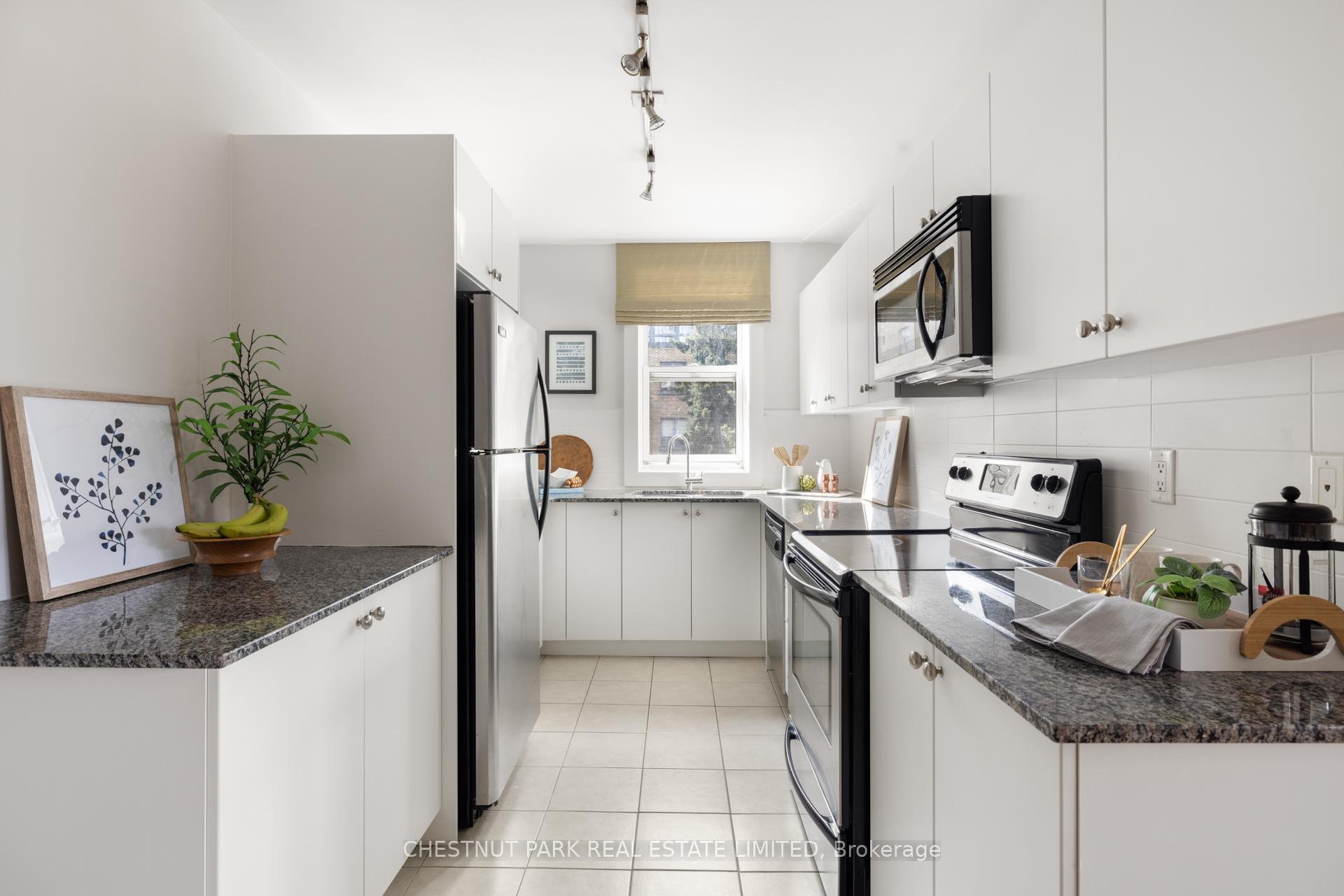 2 Bedrooms Co-op at 2603 Bathurst, Toronto For sale