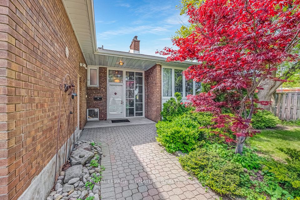 86 Heathview Avenue, Toronto, ON M2K 2C5