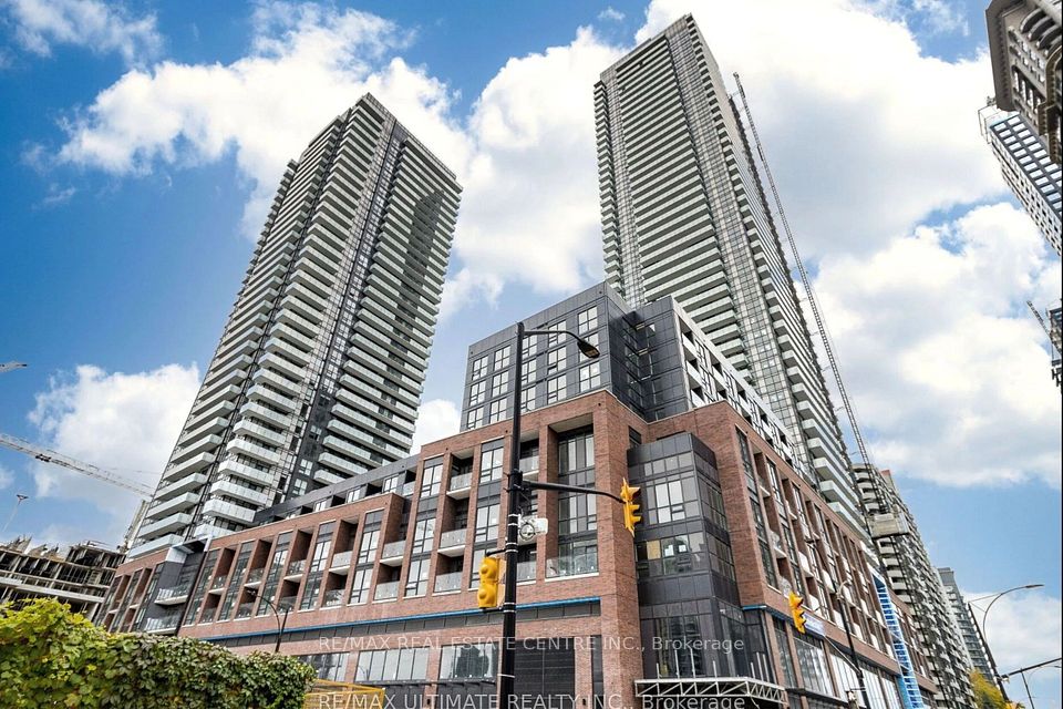 4130 Parkside  Village