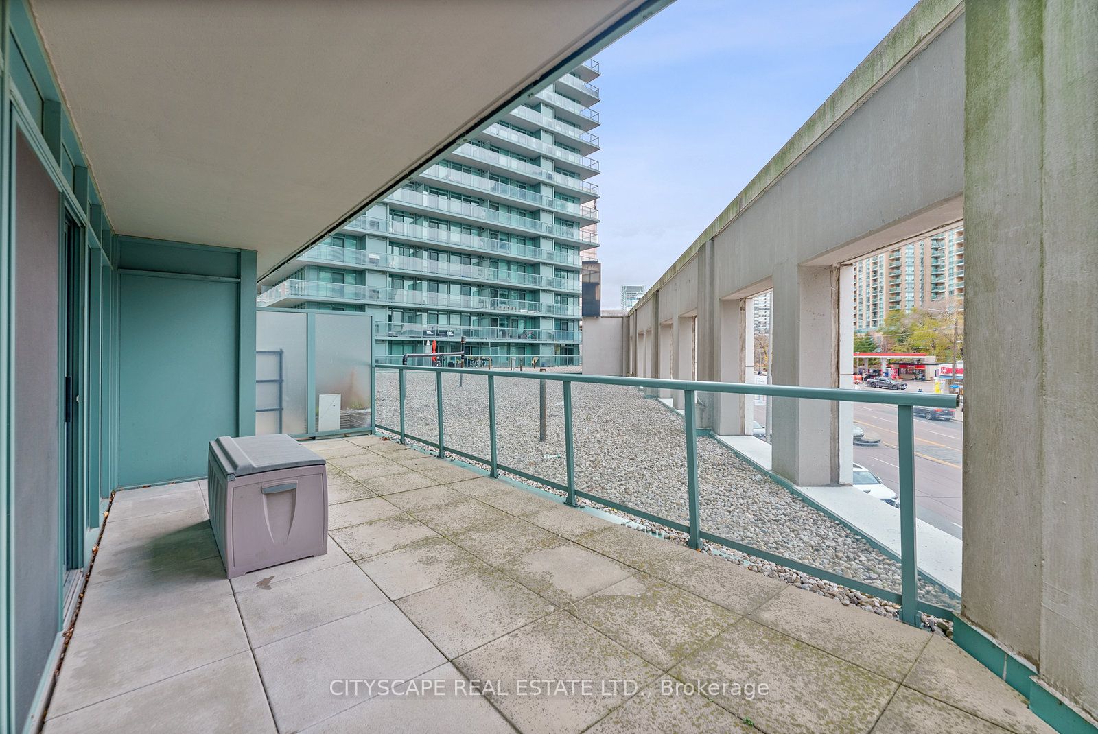 5500 Yonge Street, #202