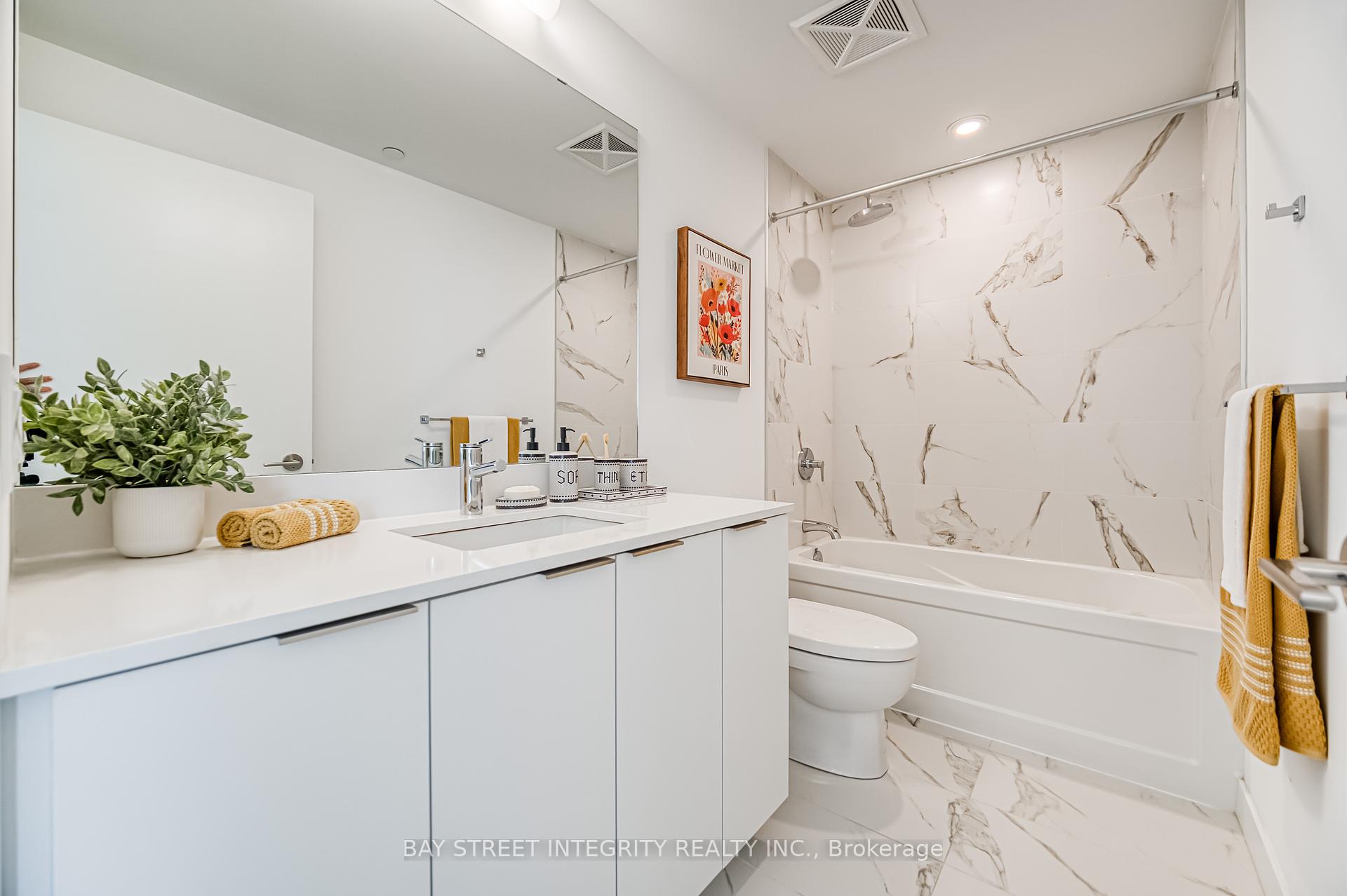 1 Bedroom Condo at 7 Golden Lion, Toronto For sale
