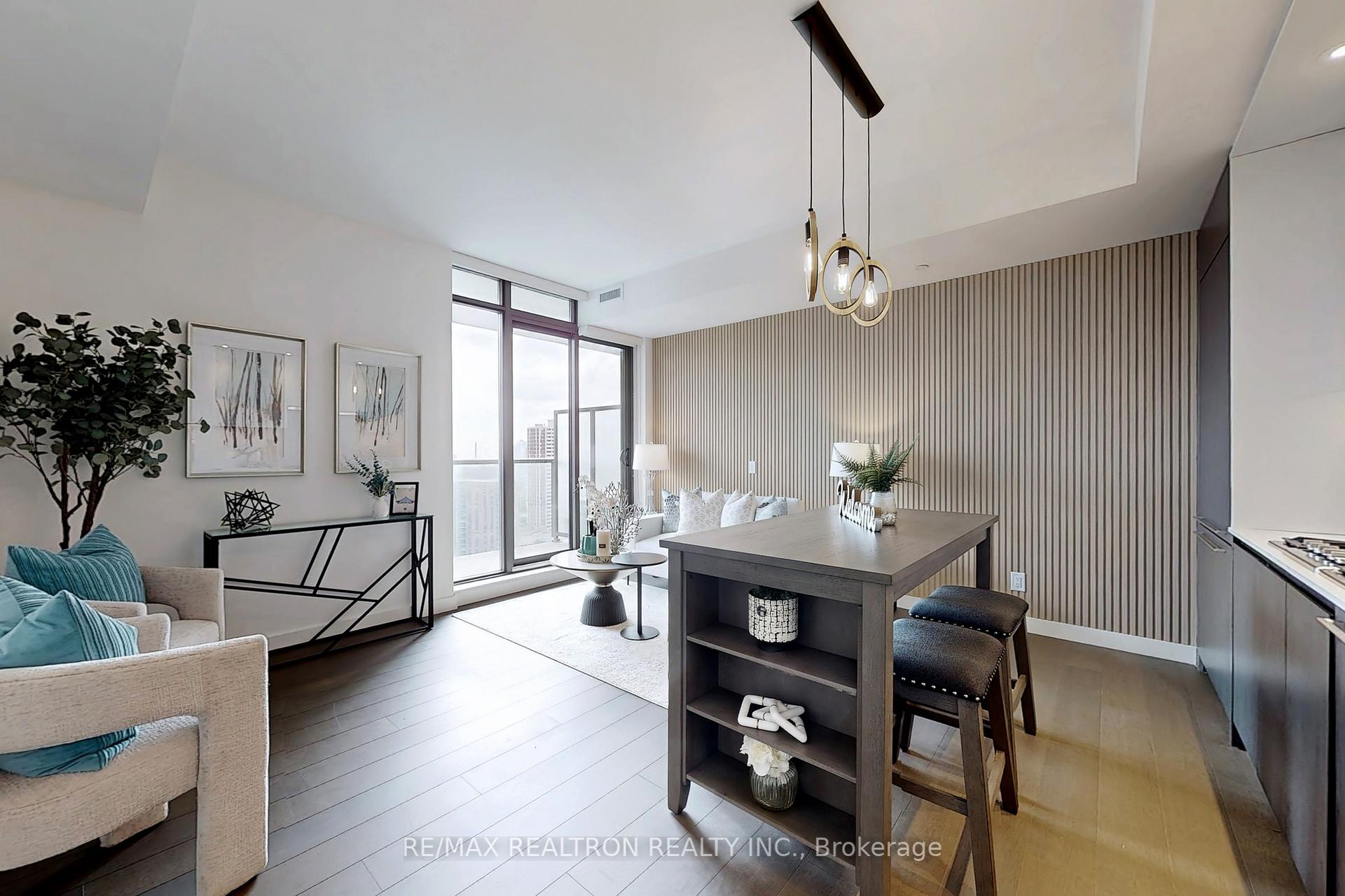 2 Bedrooms Condo at 81 Wellesley, Toronto For sale