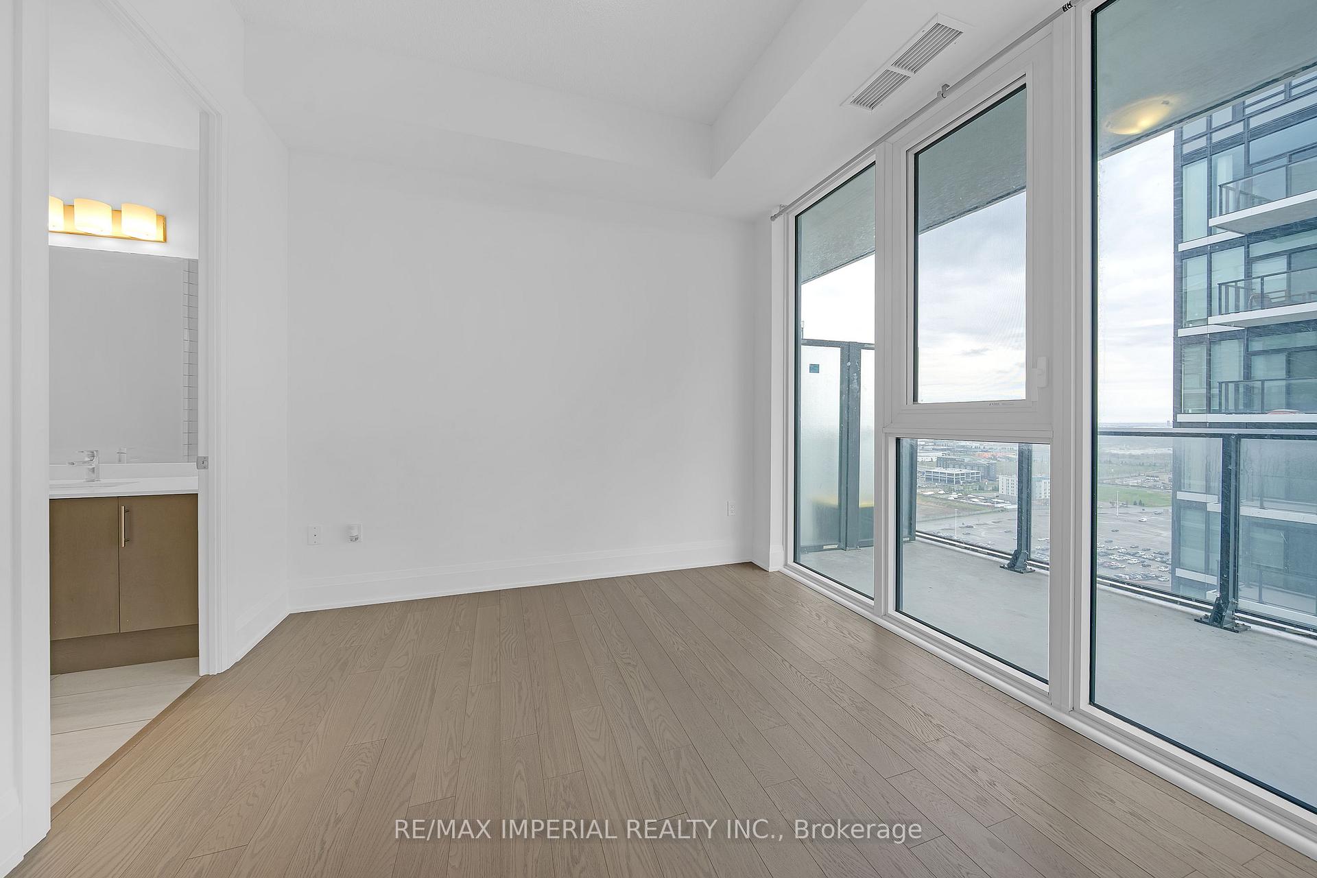2 Bedrooms Condo at 9000 Jane,  Vaughan For sale