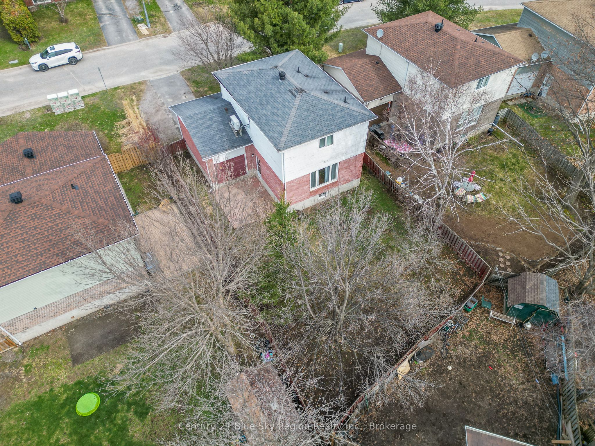 44 Nancy Drive, North Bay, ON P1B 9M1