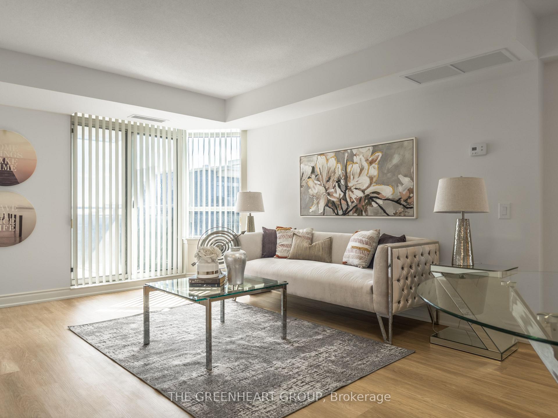 3 Bedrooms Condo at 155 Beecroft,  Toronto For sale