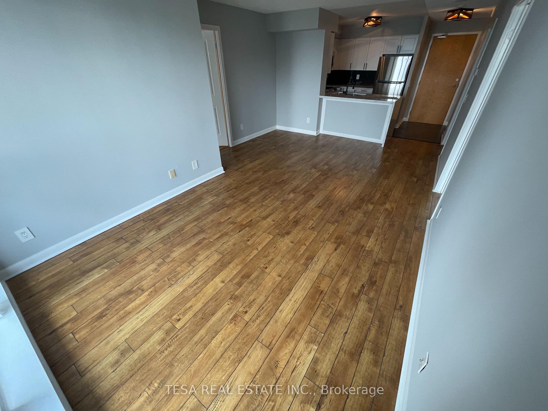 3 Bedrooms Condo at 4968 Yonge,  Toronto For sale