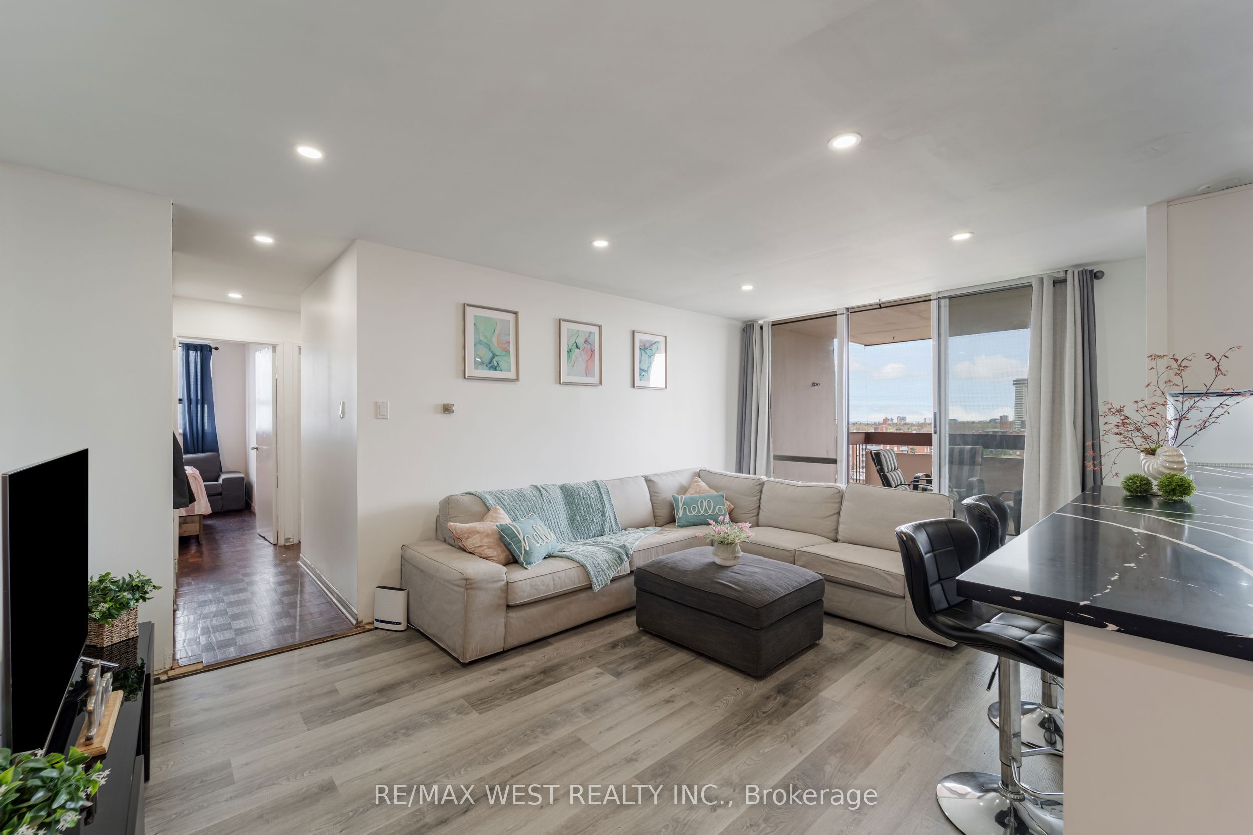 1615 Bloor Street, #1001