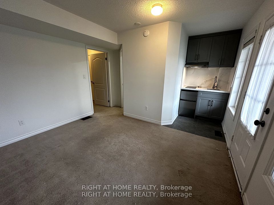 #MAIN - 11 Telegraph Street, Brampton, ON L6Z 0H9
