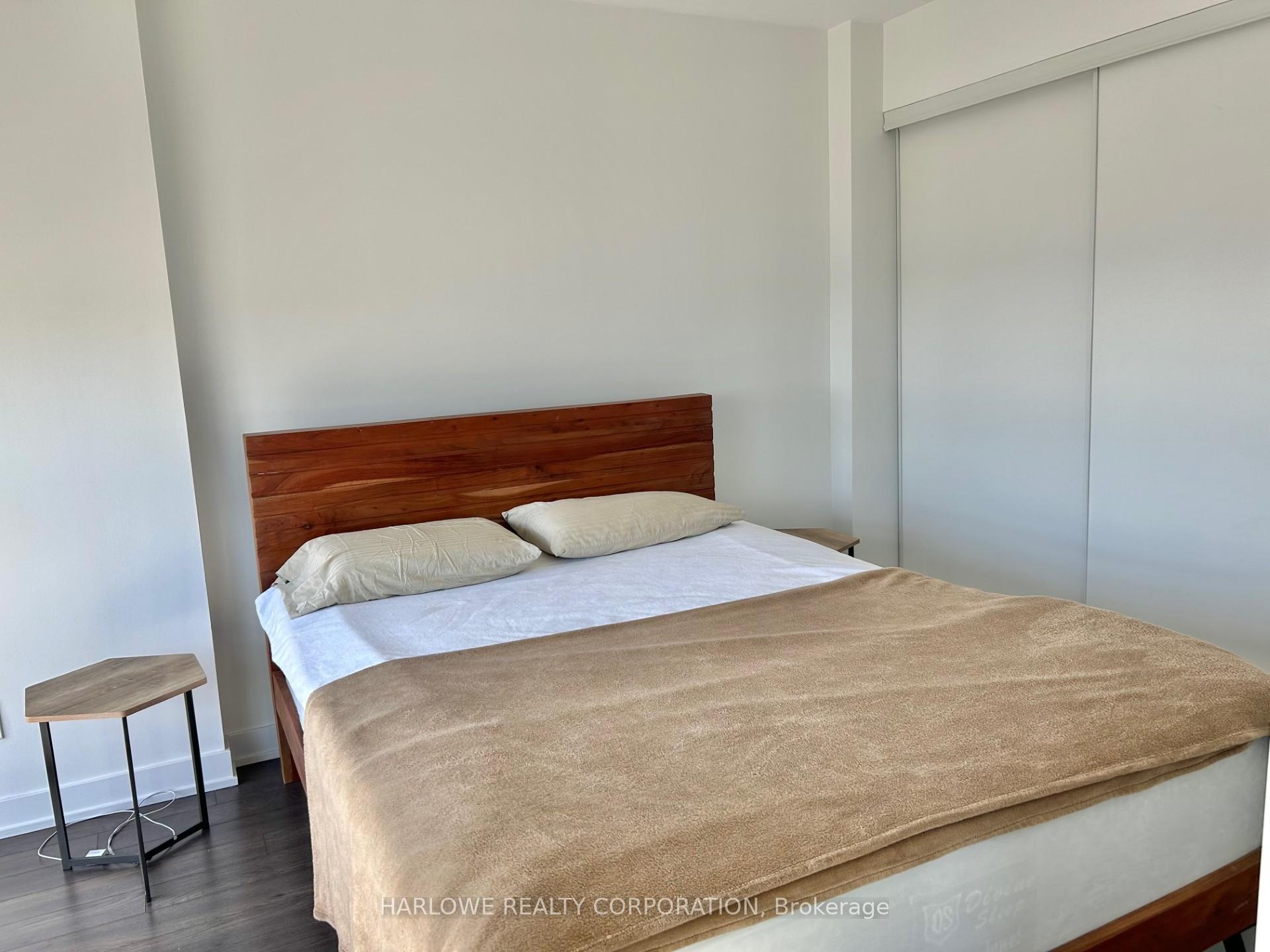 1 Bedroom Condo at 30 Ordnance,  Toronto For sale