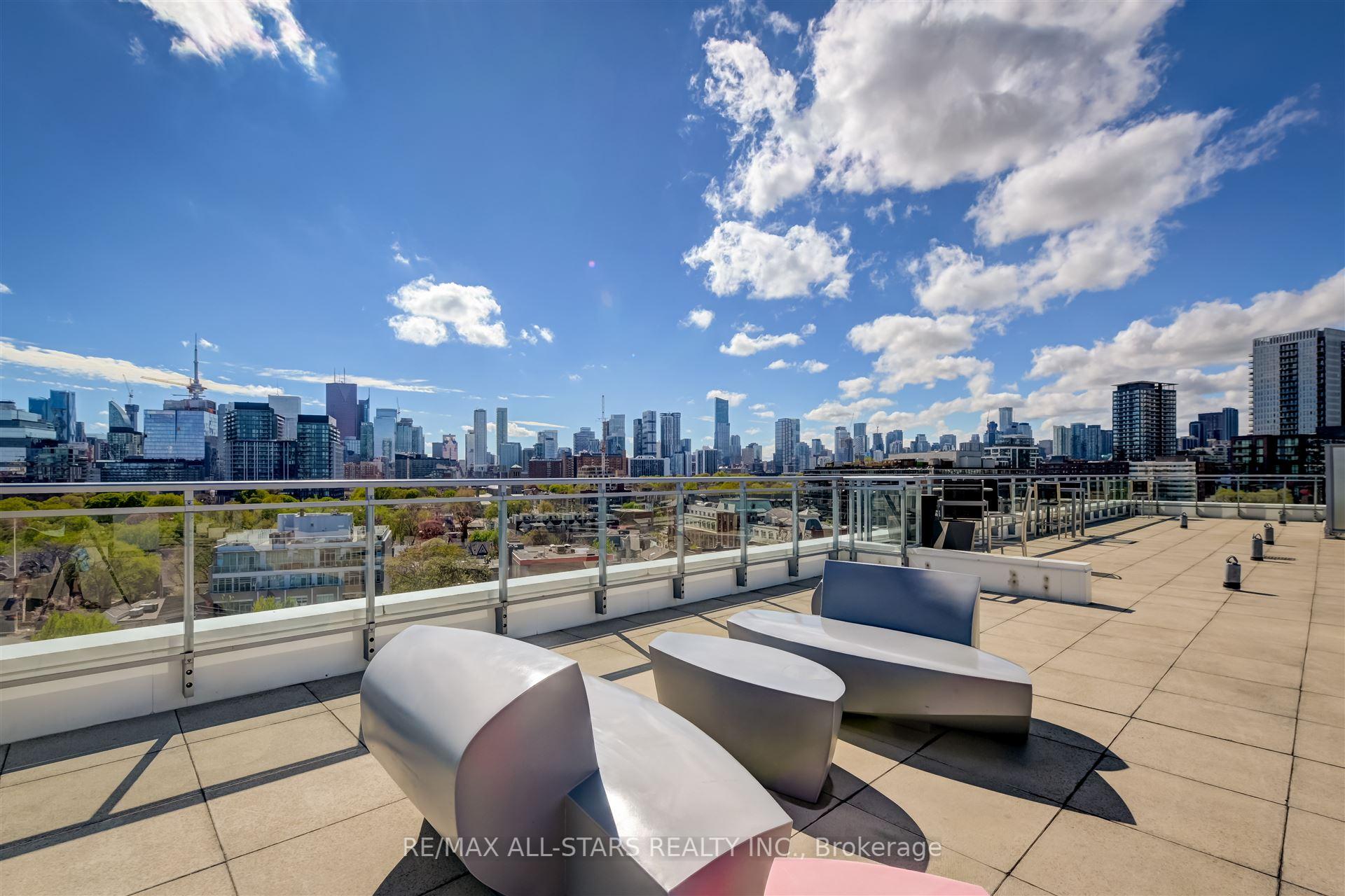 2 Bedrooms Condo at 510 King, Toronto For sale