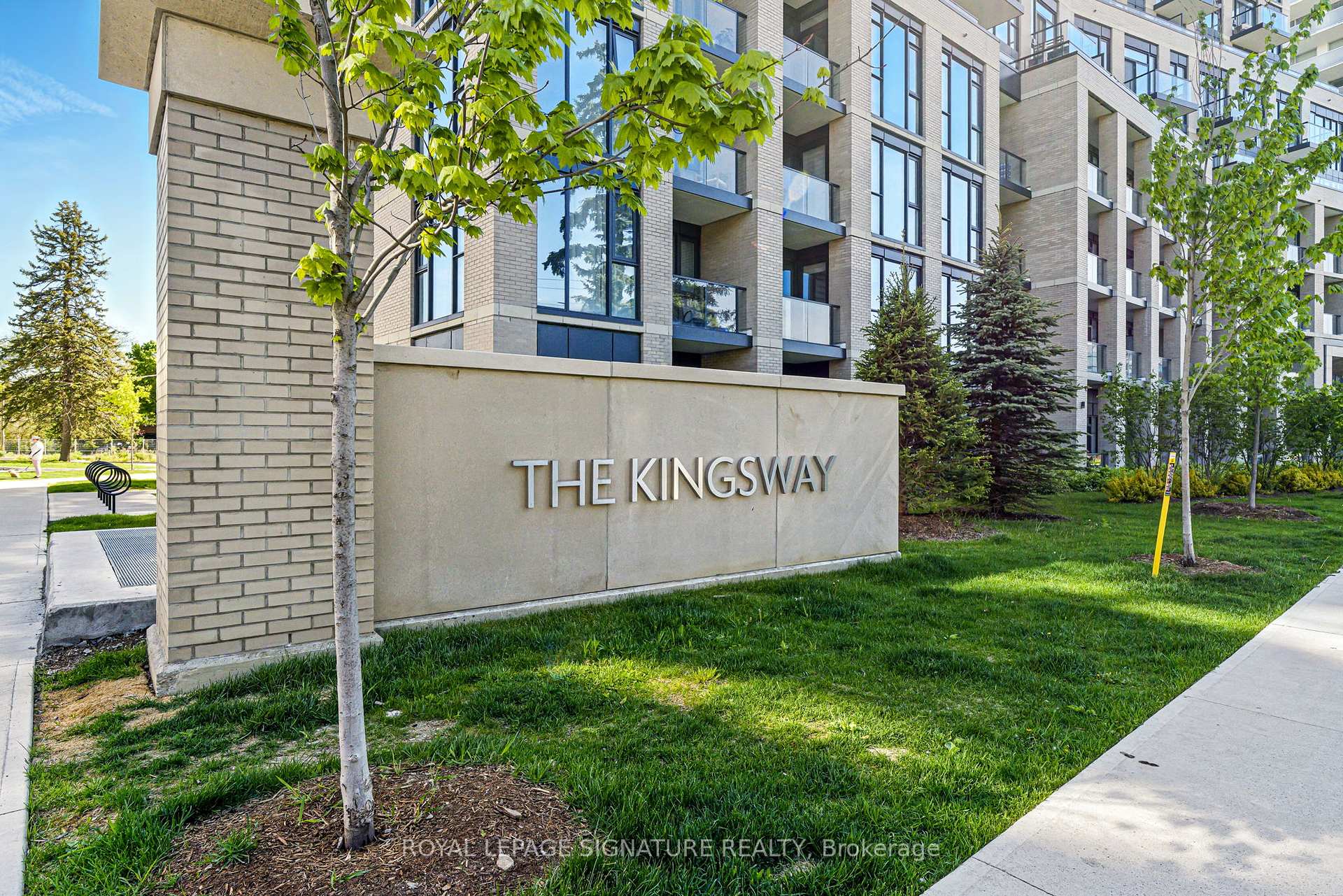 1 Bedroom Condo at 293 The Kingsway, Toronto For sale