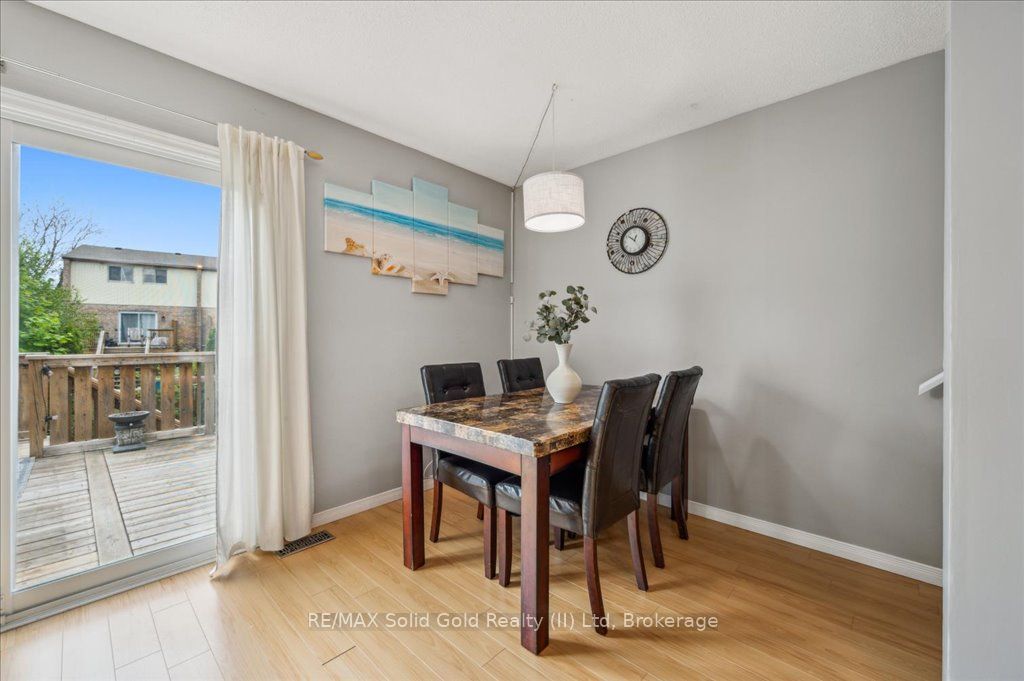 419 Bairstow Crescent, #3