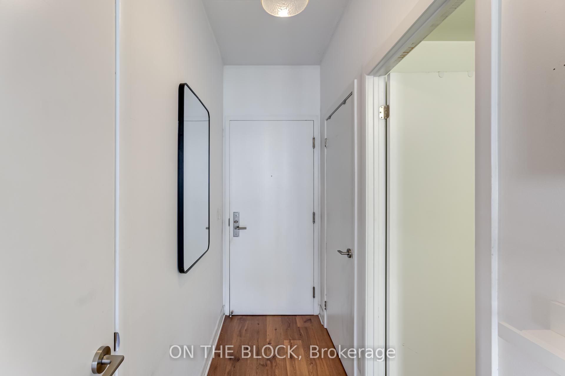 1 Bedroom Condo at 478 King,  Toronto For sale