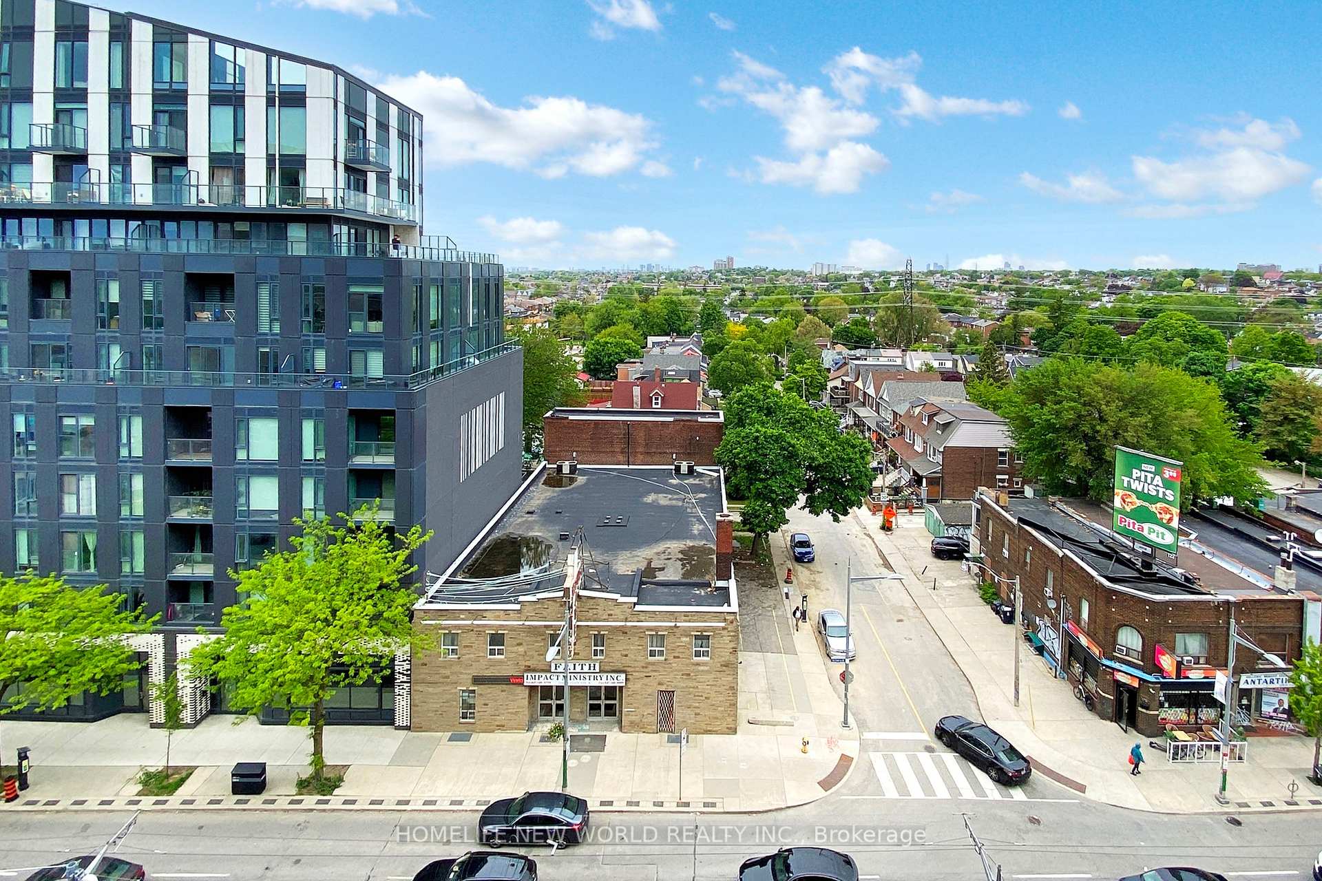 2 Bedrooms Condo at 1787 St Clair, Toronto For sale