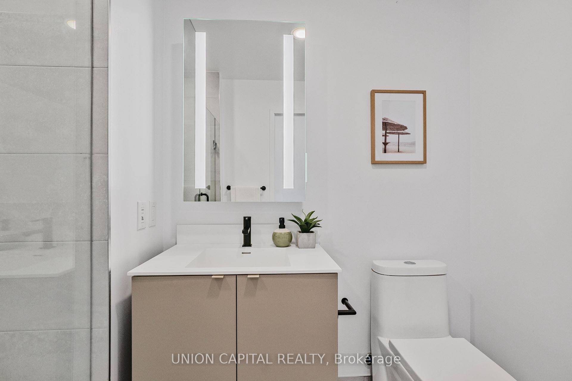 2 Bedrooms Condo at 500 Dupont,  Toronto For sale