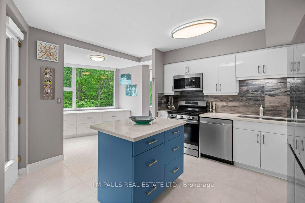 2 Bedrooms Condo at 77 Governors, Hamilton For sale