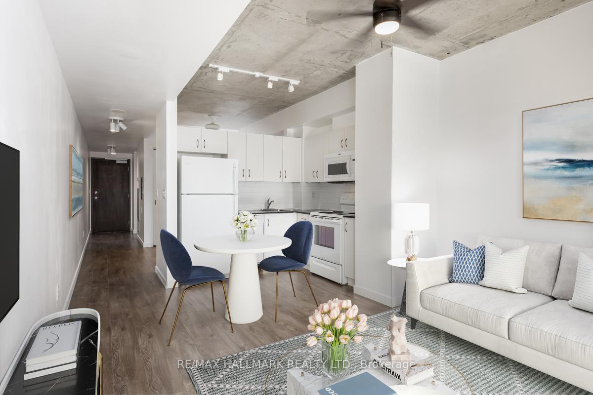 1 Bedroom Condo at 285 Mutual,  Toronto For sale