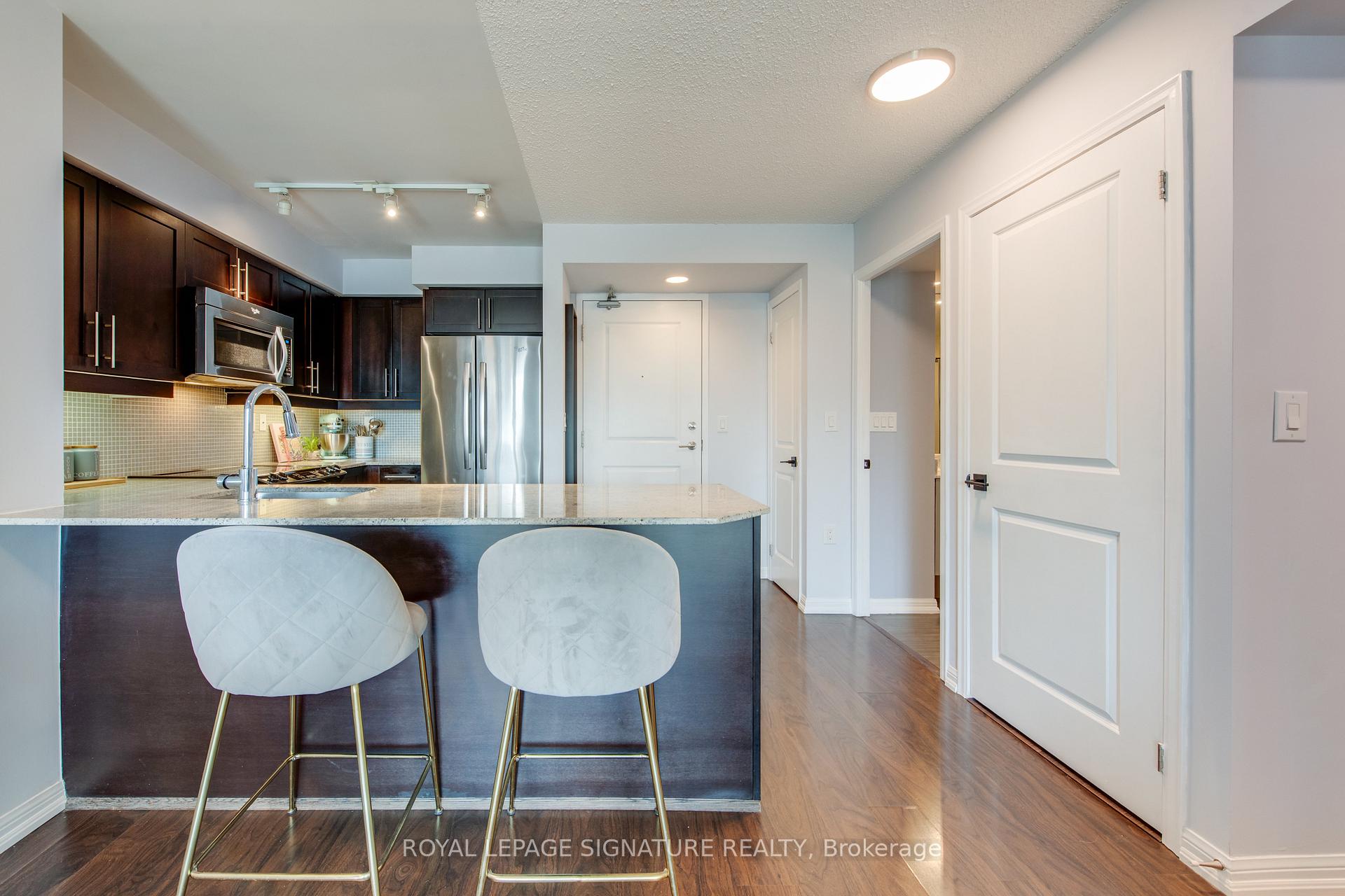 2 Bedrooms Condo at 125 Western Battery, Toronto For sale