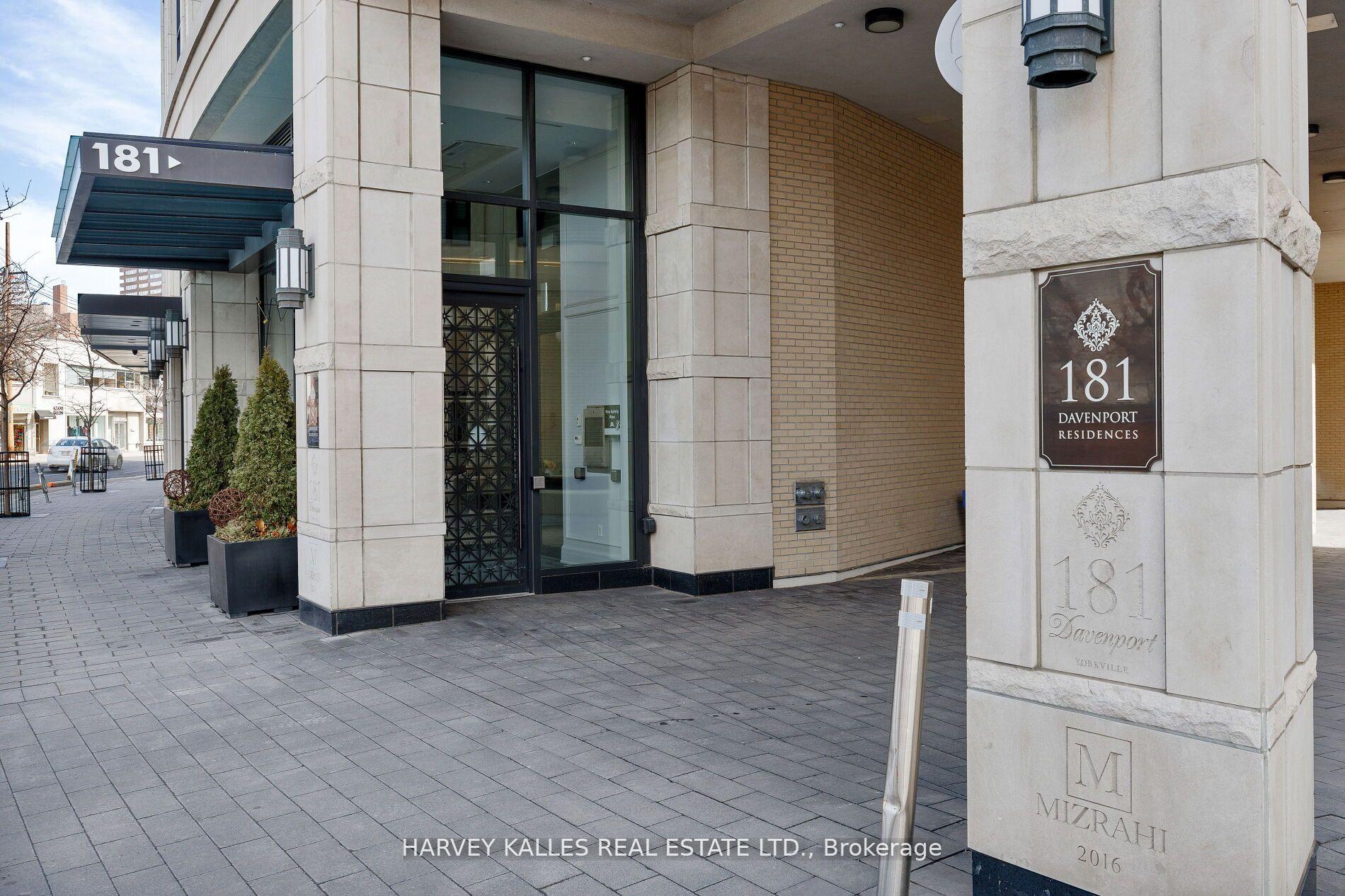 4 Bedrooms Condo at 181 Davenport, Toronto For sale