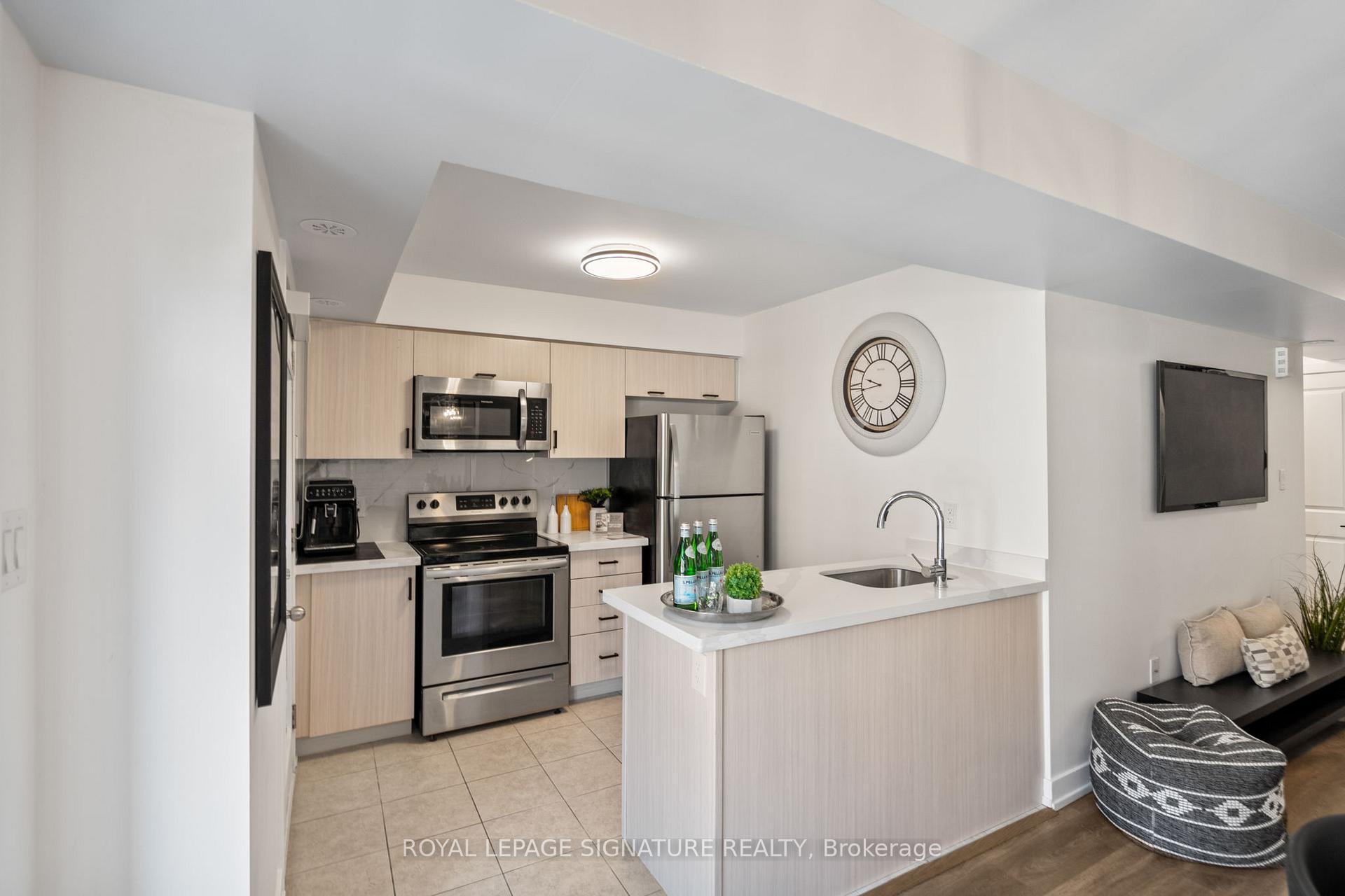 2 Bedrooms Condo at 60 Parrotta, Toronto For sale