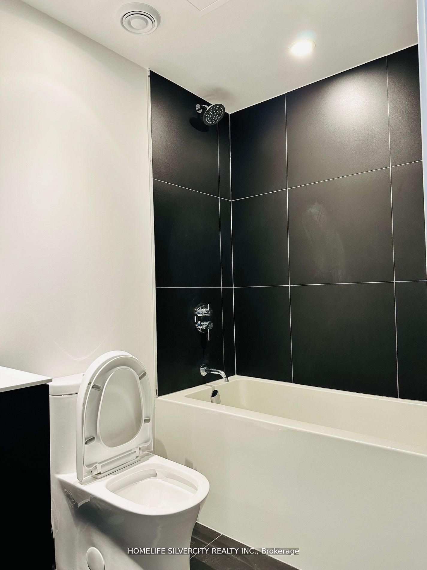 2 Bedrooms Condo at 20 Edward, Toronto For sale