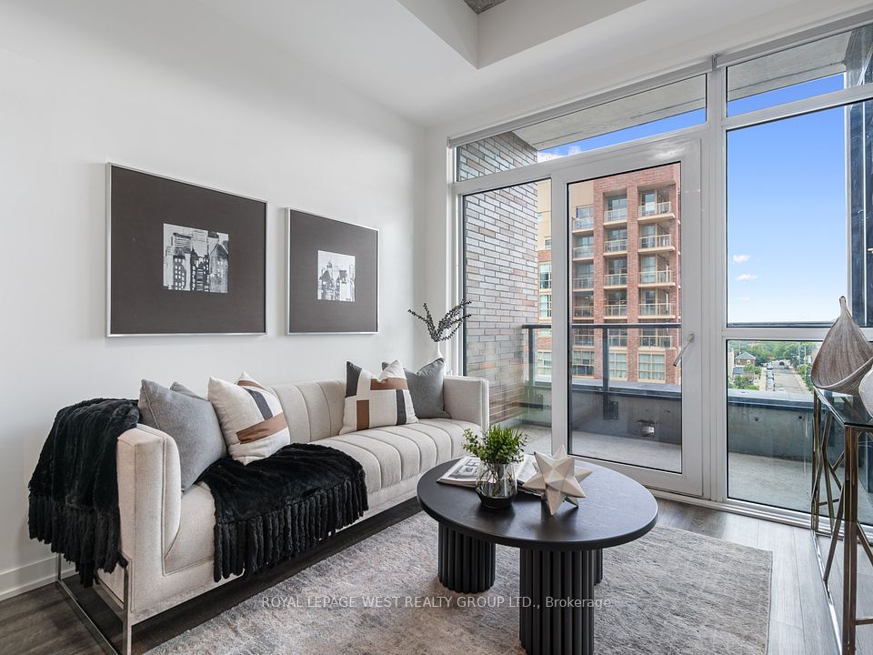 1808 St Clair